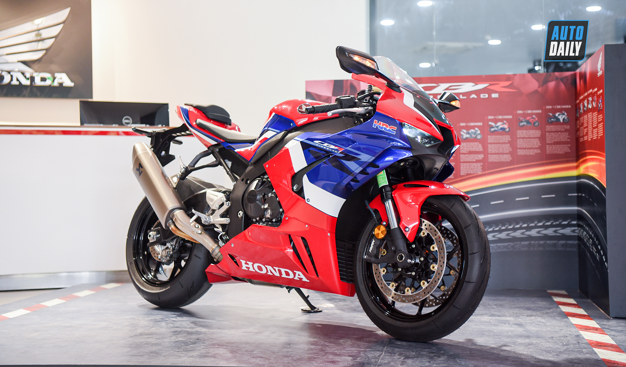 Honda CBR1000RR-R ra mắt, tranh tài ở World Superbike 2020