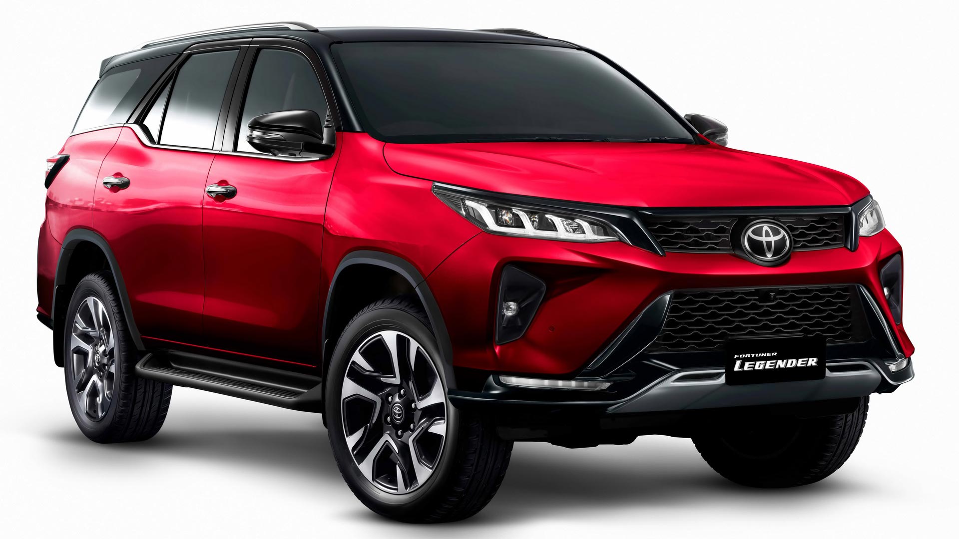 Toyota Fortuner 2021 lộ thông số trước ngày ra mắt tại Việt Nam