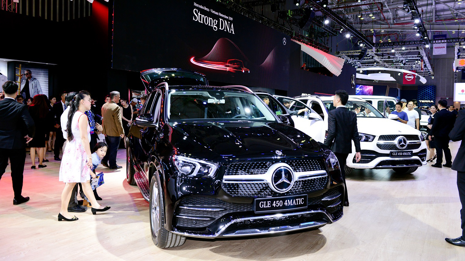 Tháng 9/2020: Mua xe Mercedes-Benz, nhận ưu đãi kép