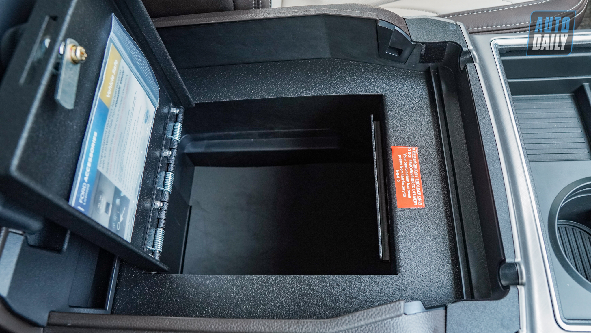 Ảnh chi tiết Ford F-450 Super Duty Limited giá hơn 6 tỷ dsc03351-2.jpg