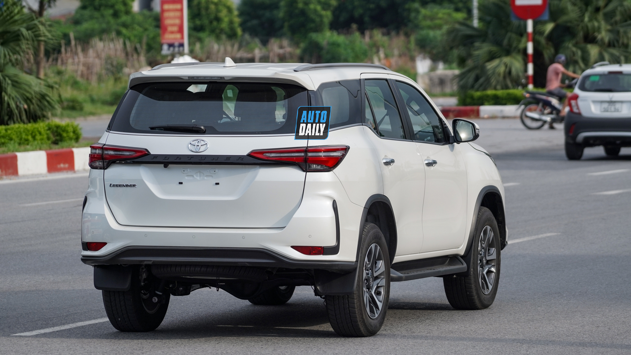 HÀNG NÓNG Toyota Fortuner 2021 lăn bánh tại Việt Nam, ra mắt 17/09