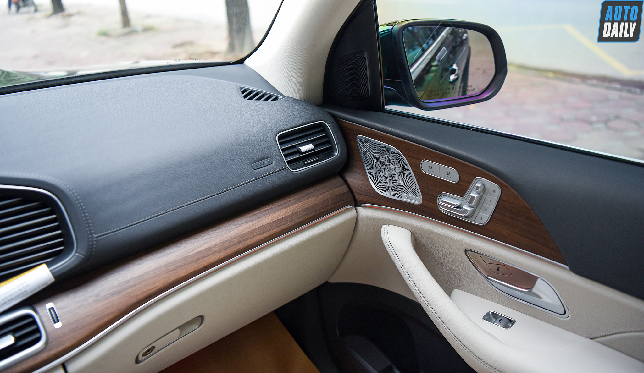 Ảnh chi tiết Mercedes-Benz GLS 450 4Matic 2020 nhập Mỹ 18.jpg