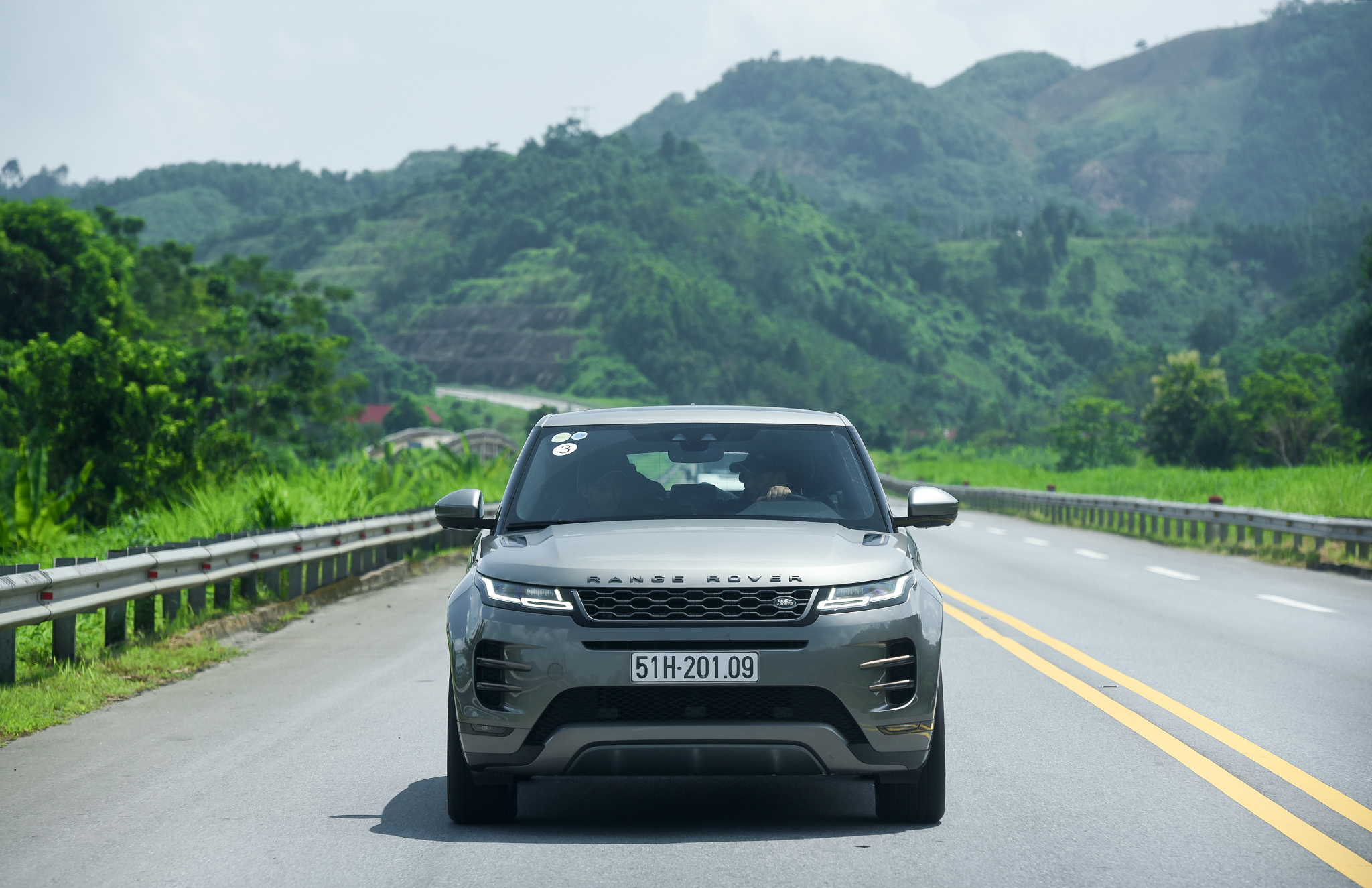 Trèo đèo lội suối săn mây Y Tý trên xế sang Land Rover dsc-9566-copy.jpg