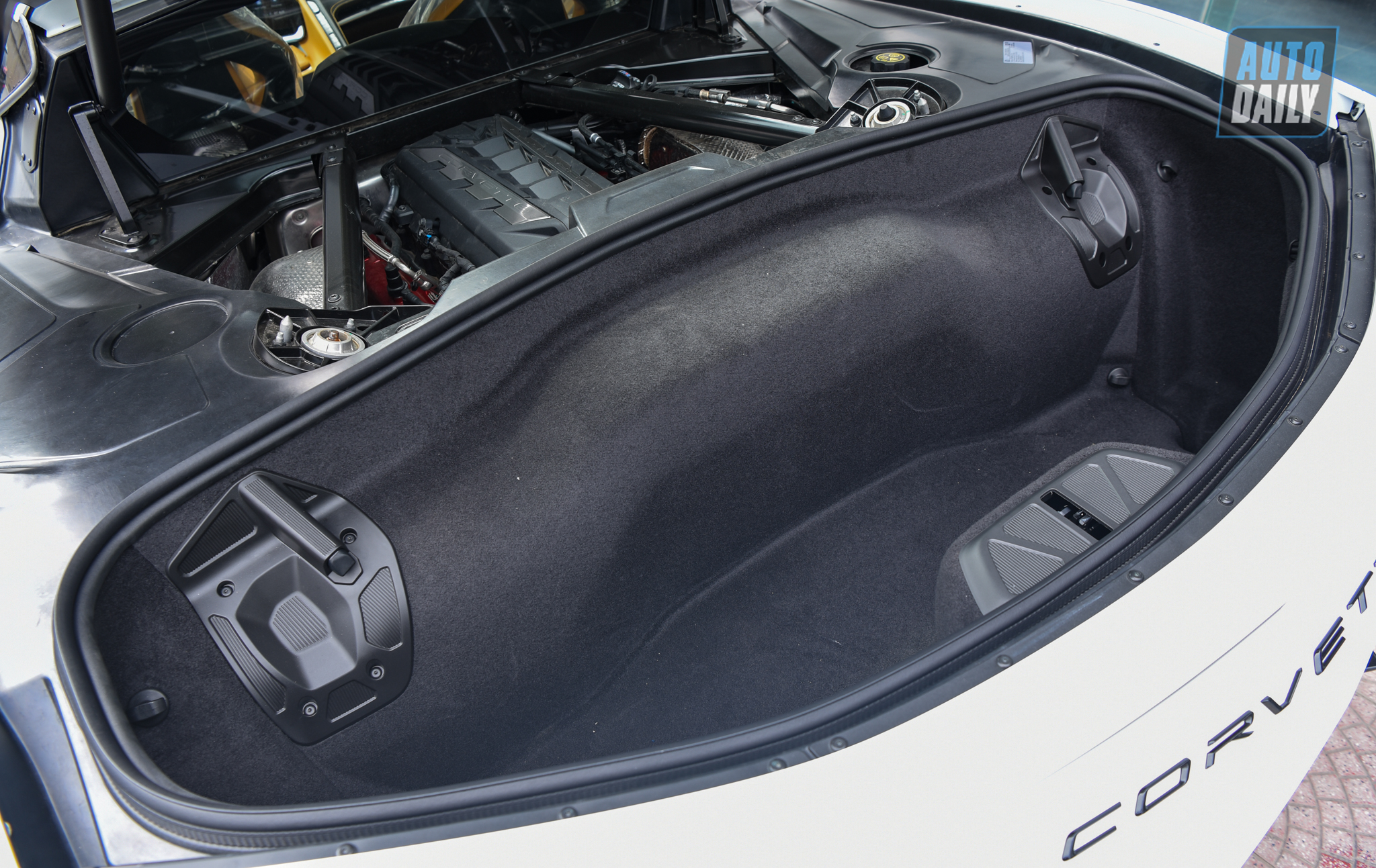 Ảnh chi tiết Chevrolet Corvette C8 2020 đầu tiên về Việt Nam dsc-1750.jpg