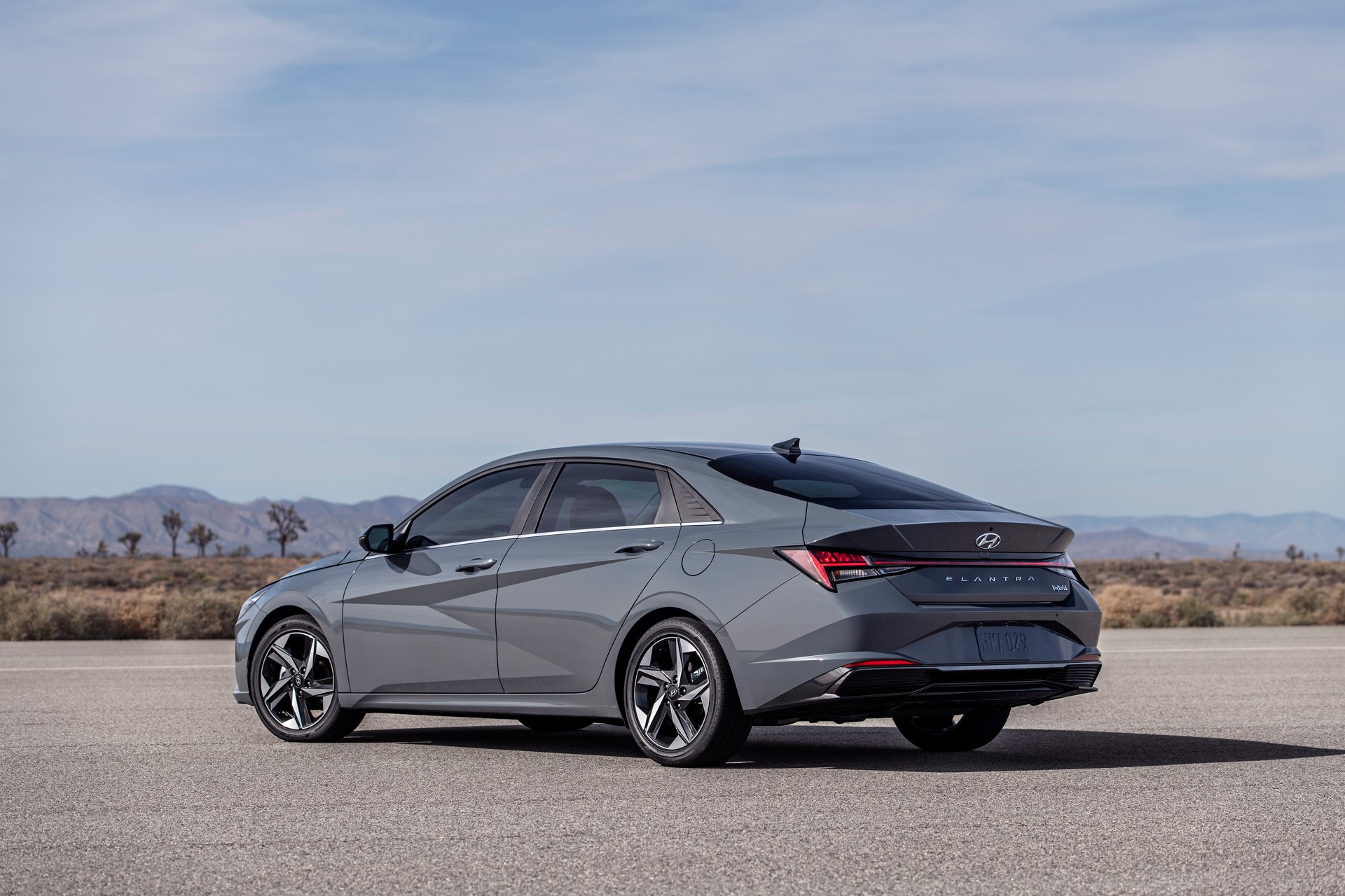 2021-hyundai-elantra-23.jpg