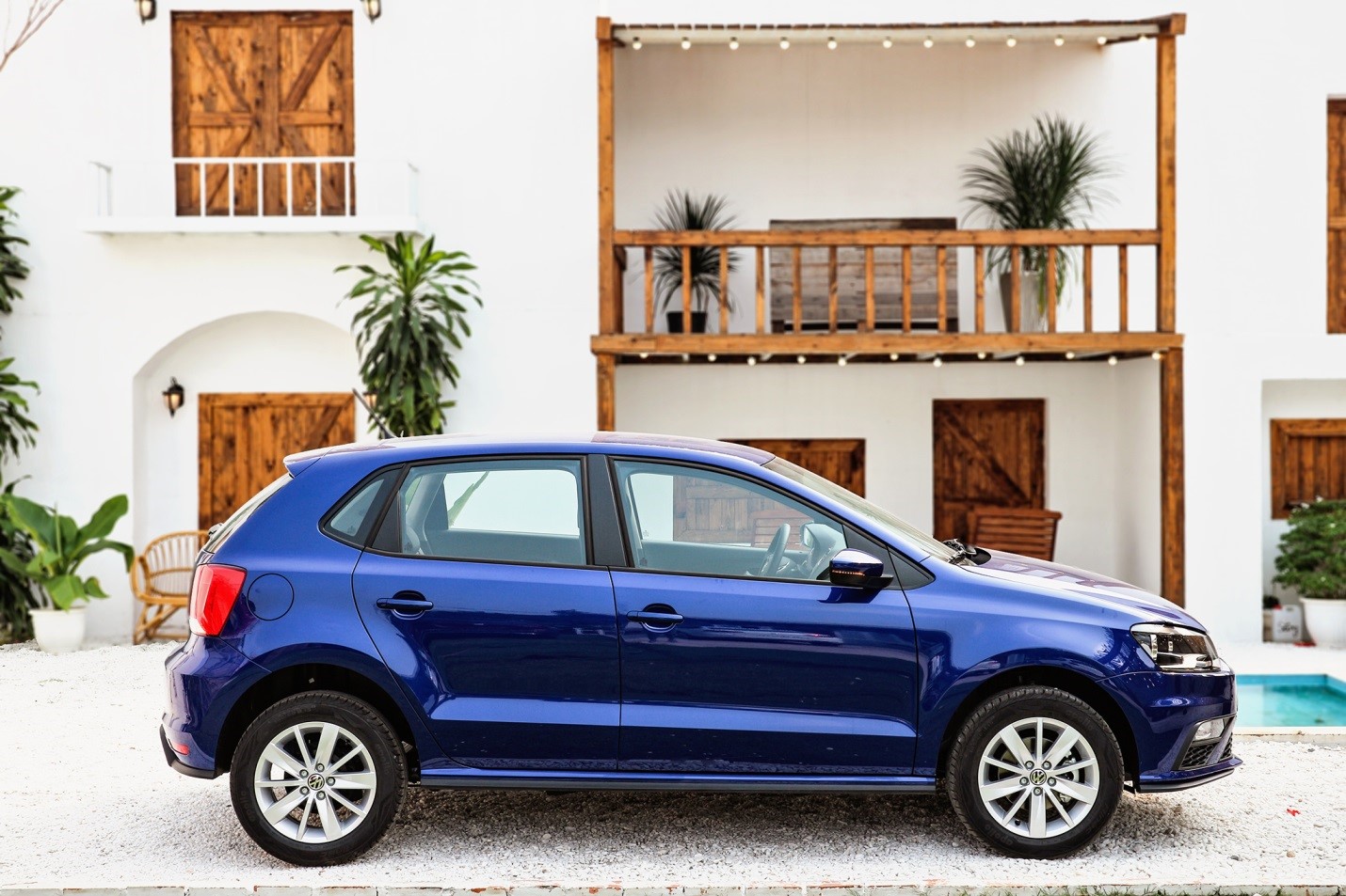 vw-polo-hatchback-2.jpg