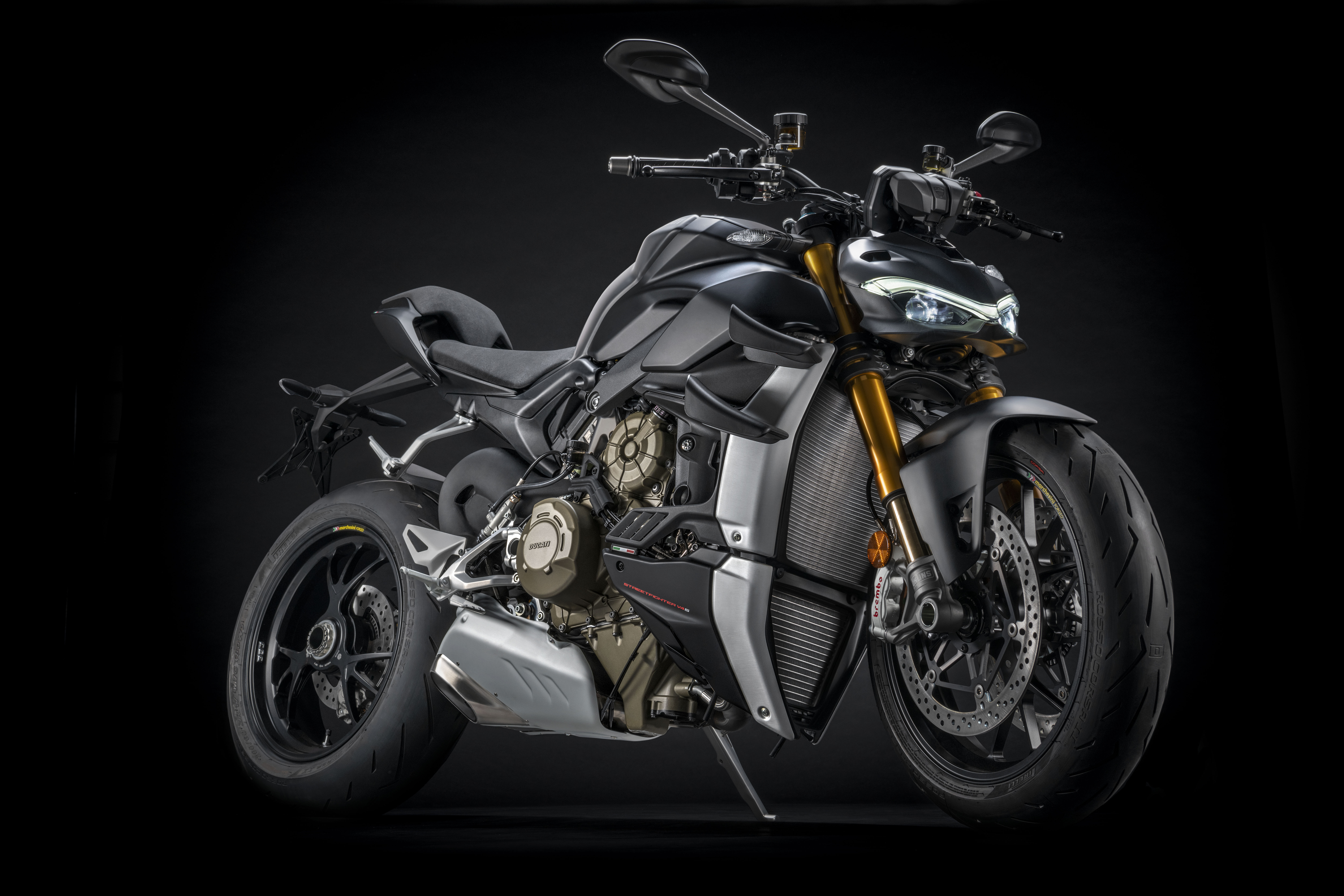 2021-Ducati-Streetfighter-V4S-Dark-Stealth-10.jpg