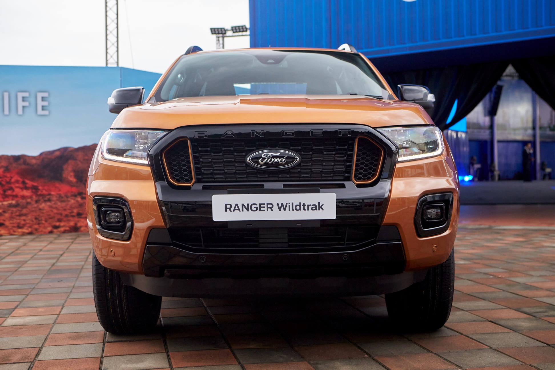 Ford Ranger XLS MT 2021 đã về đại lý giá bán 630 triệu đồng