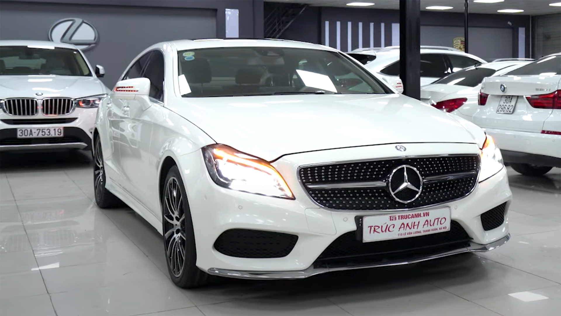 HÀNG HIẾM Mercedes CLS 550 2014 giá hơn 2,6 tỷ - MÓN HỜI?