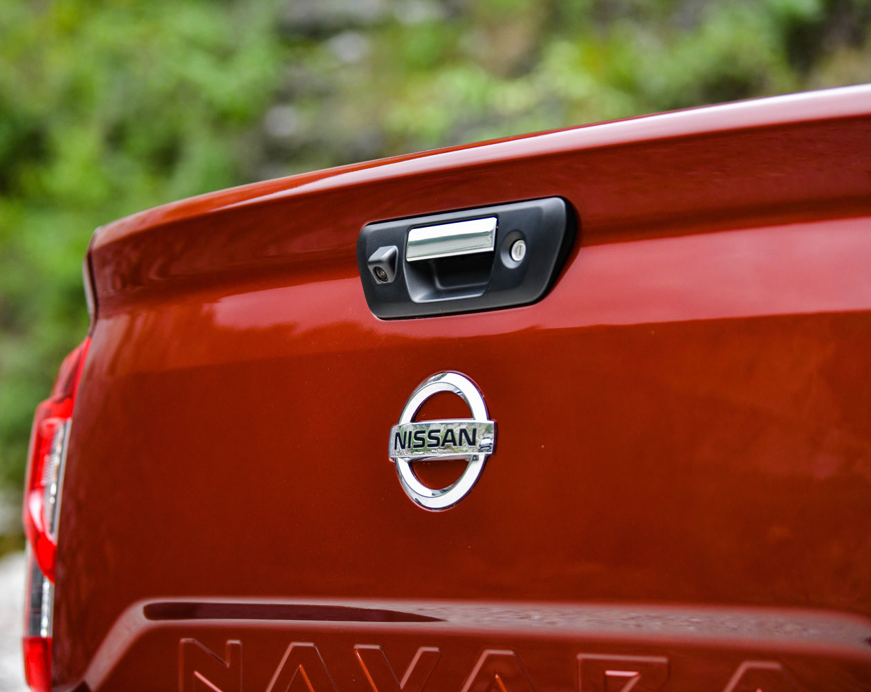 Nissan Navara 2021 ra mắt tại Thái Lan, giá từ 19.645 USD 109-nissan-navara-2021-thailand-opening.jpg