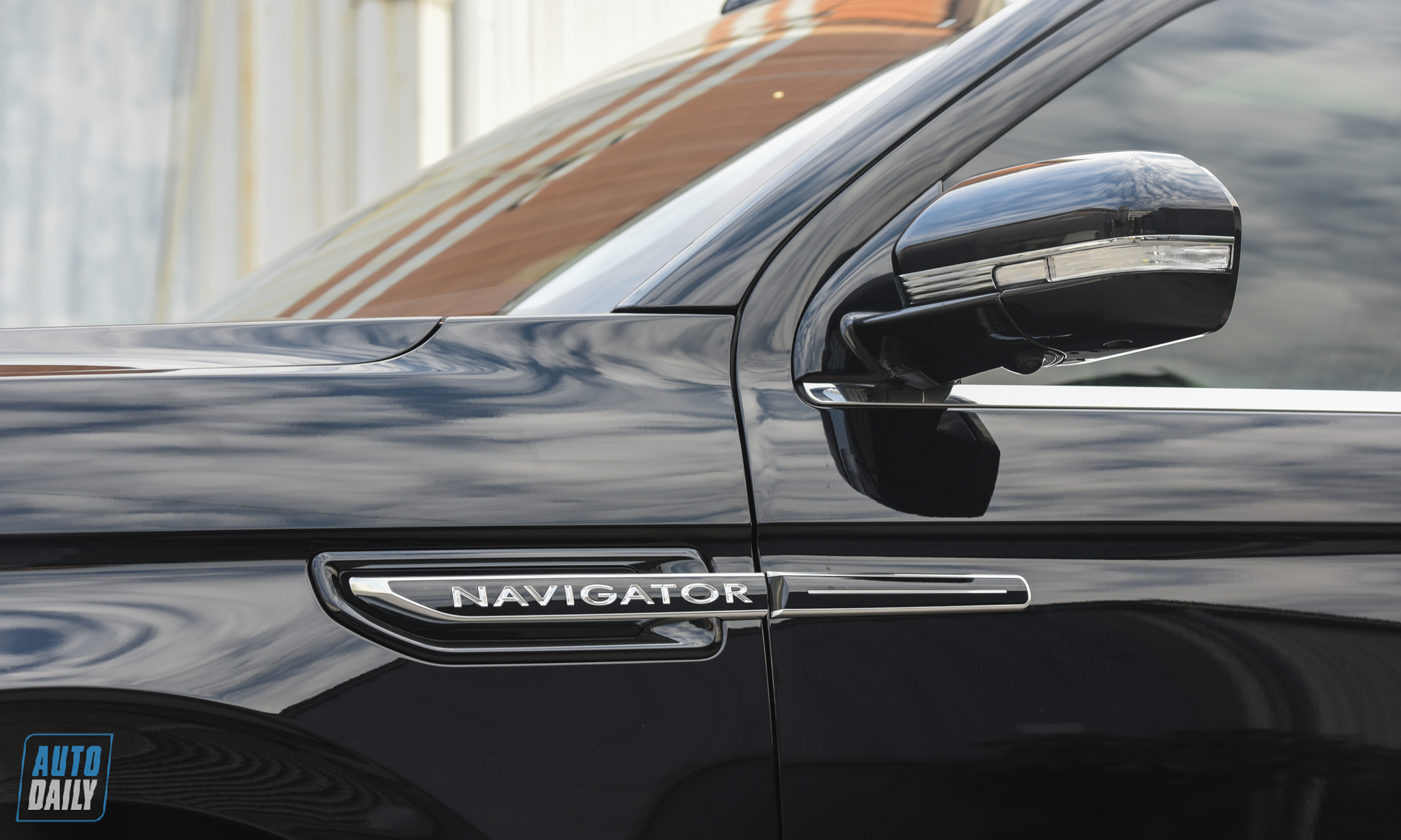 'Khủng long Mỹ' Lincoln Navigator L Black Label 2020 giá ngang LX570 tại Việt Nam dsc-9221.jpg
