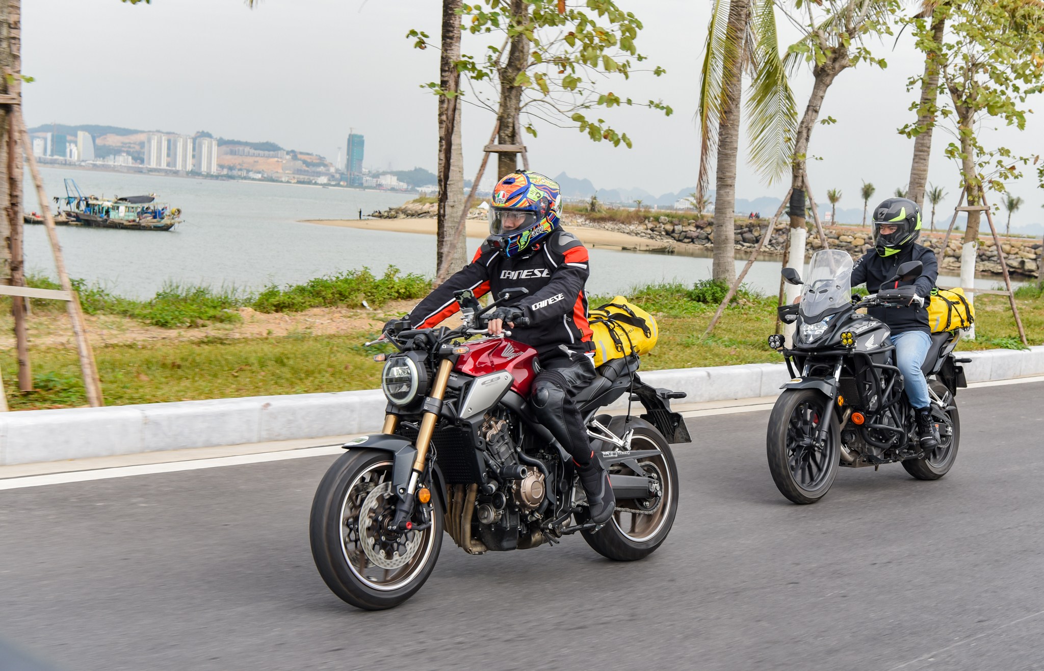 Toàn cảnh Honda Biker Day 2020: Chinh phục đất trời xe-di-chuyen-tren-duong-38.jpg