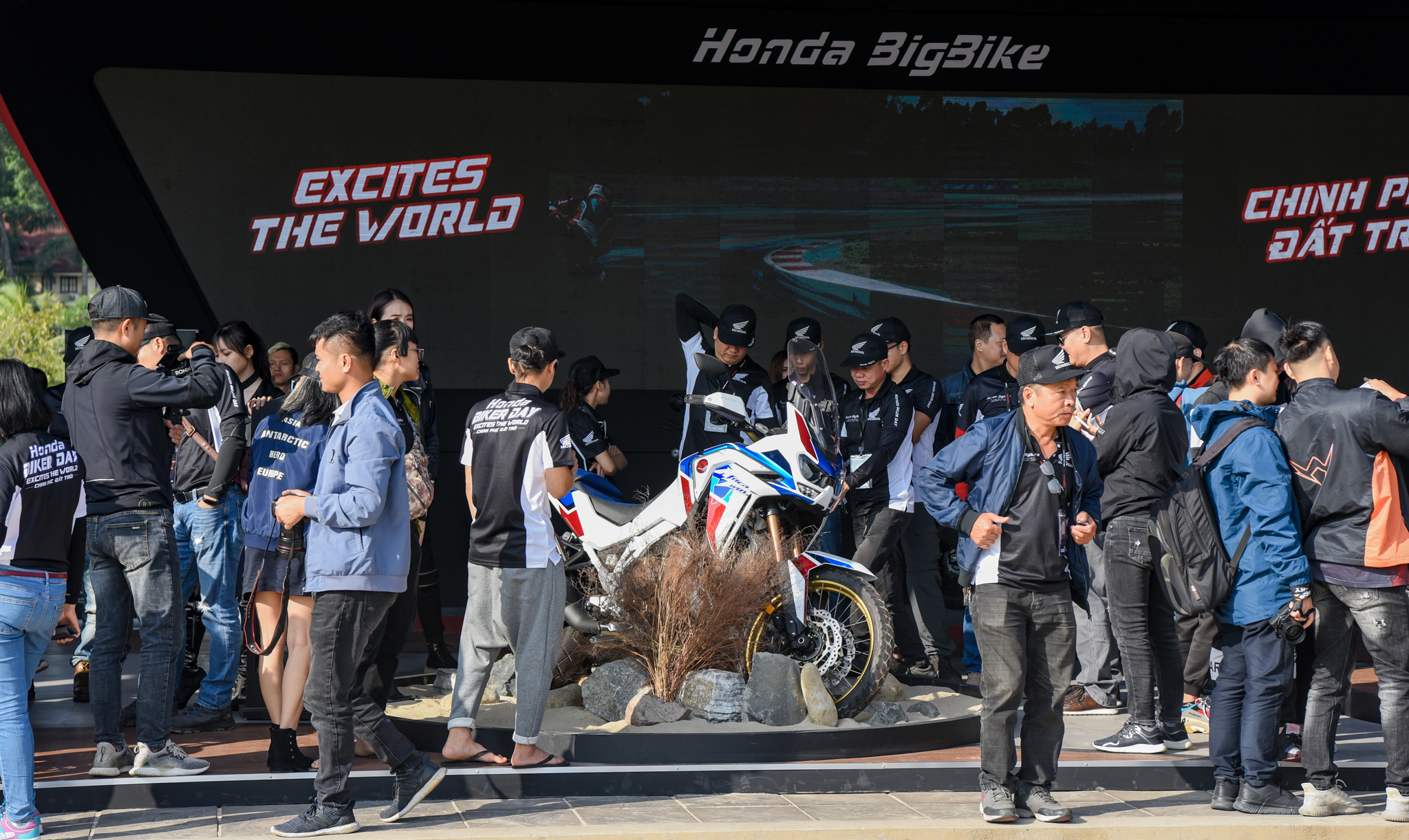 Toàn cảnh Honda Biker Day 2020: Chinh phục đất trời trung-bay-lai-thu-xe-26.jpg