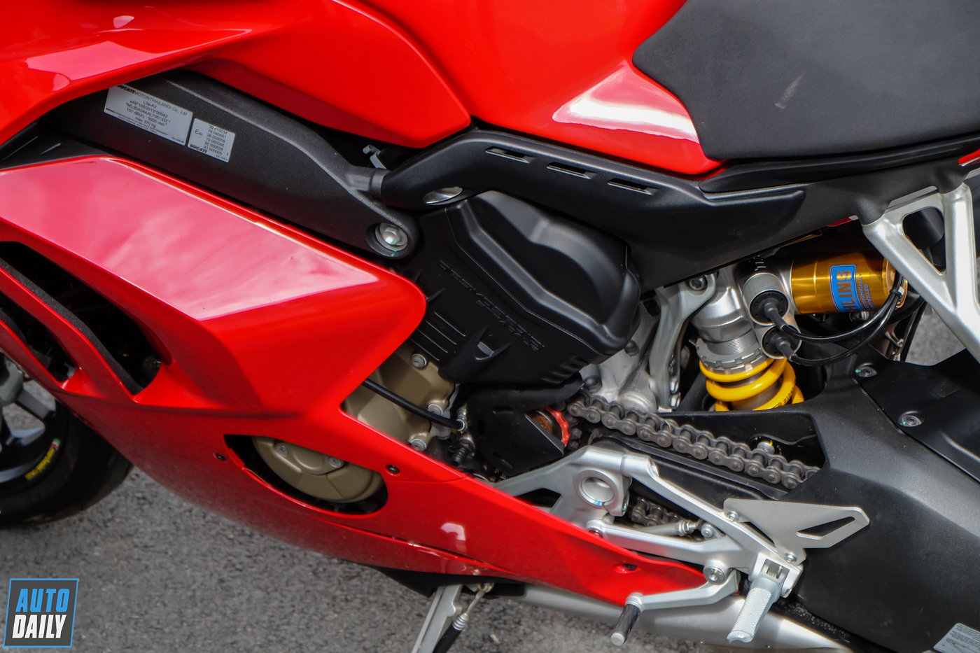 Ducati-Panigale-V4S-2020%20(18).JPG