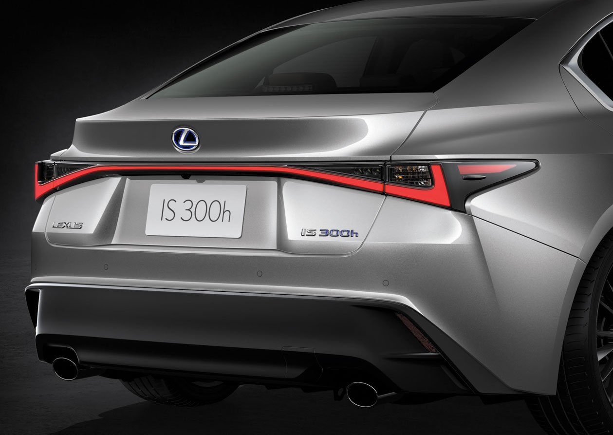 Lexus IS 2021 giá từ 88.700 USD tại ĐNÁ, chờ ngày về Việt Nam lexus-is-2021-14.jpg