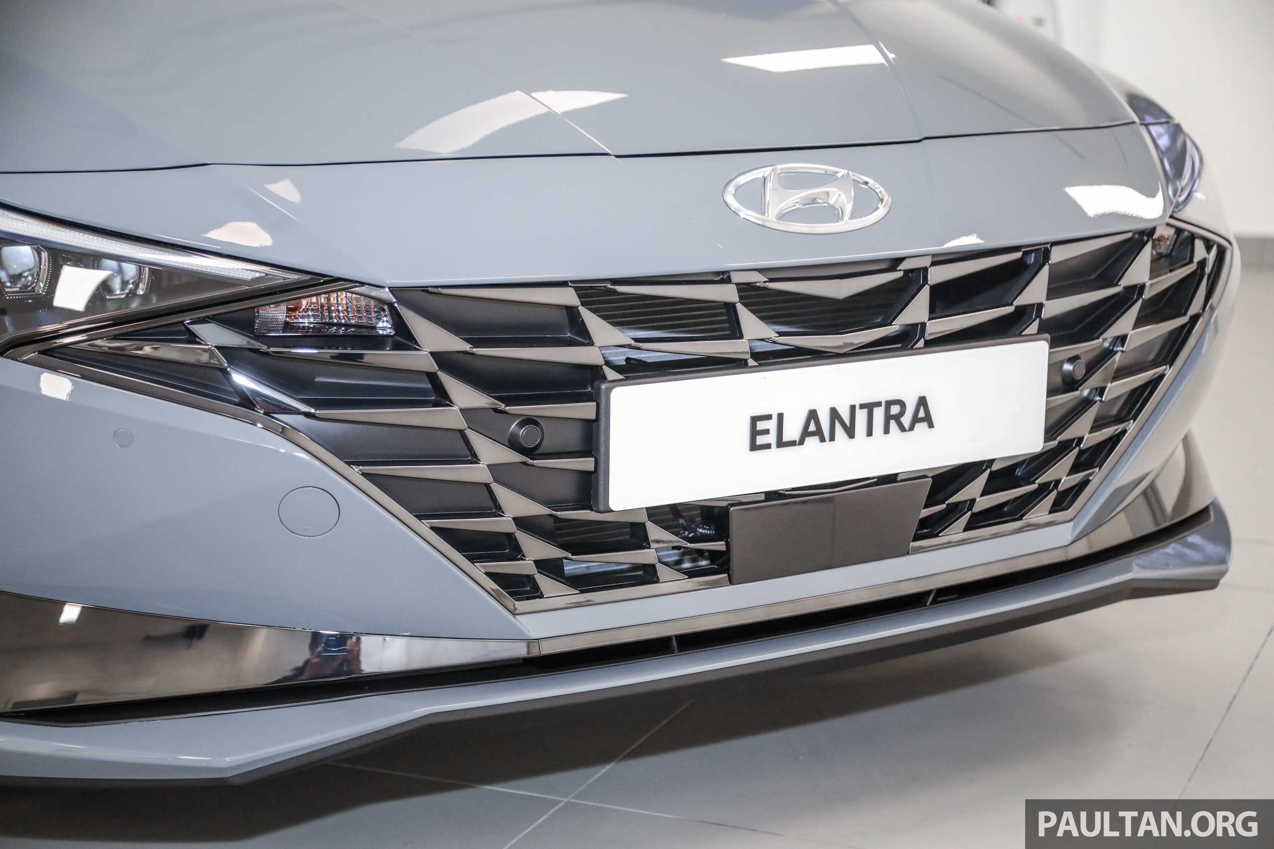 Cận cảnh Hyundai Elantra 2021 sắp ra mắt tại Malaysia, chờ ngày về Việt Nam hyundai-elantra-cn7-malaysia-ext-11.jpg