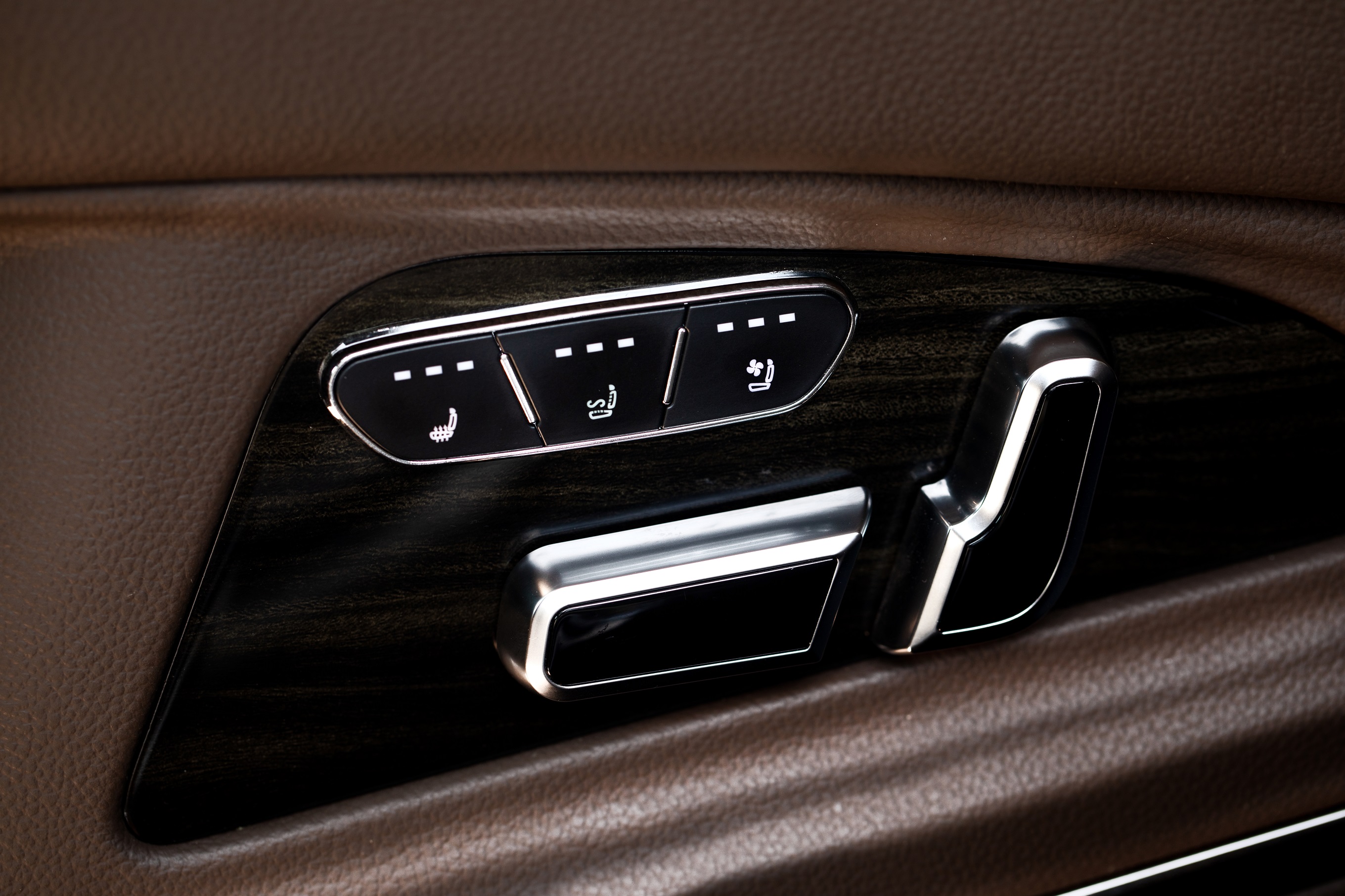 Kia Sedona Signature: Xứng tầm đẳng cấp xe gia đình 7 chỗ cỡ lớn sedona-10.jpg