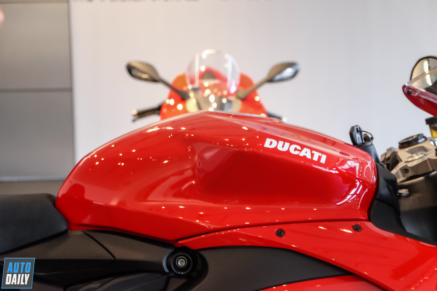 Ducati%20Panigale%20V2%202020%20(13).JPG