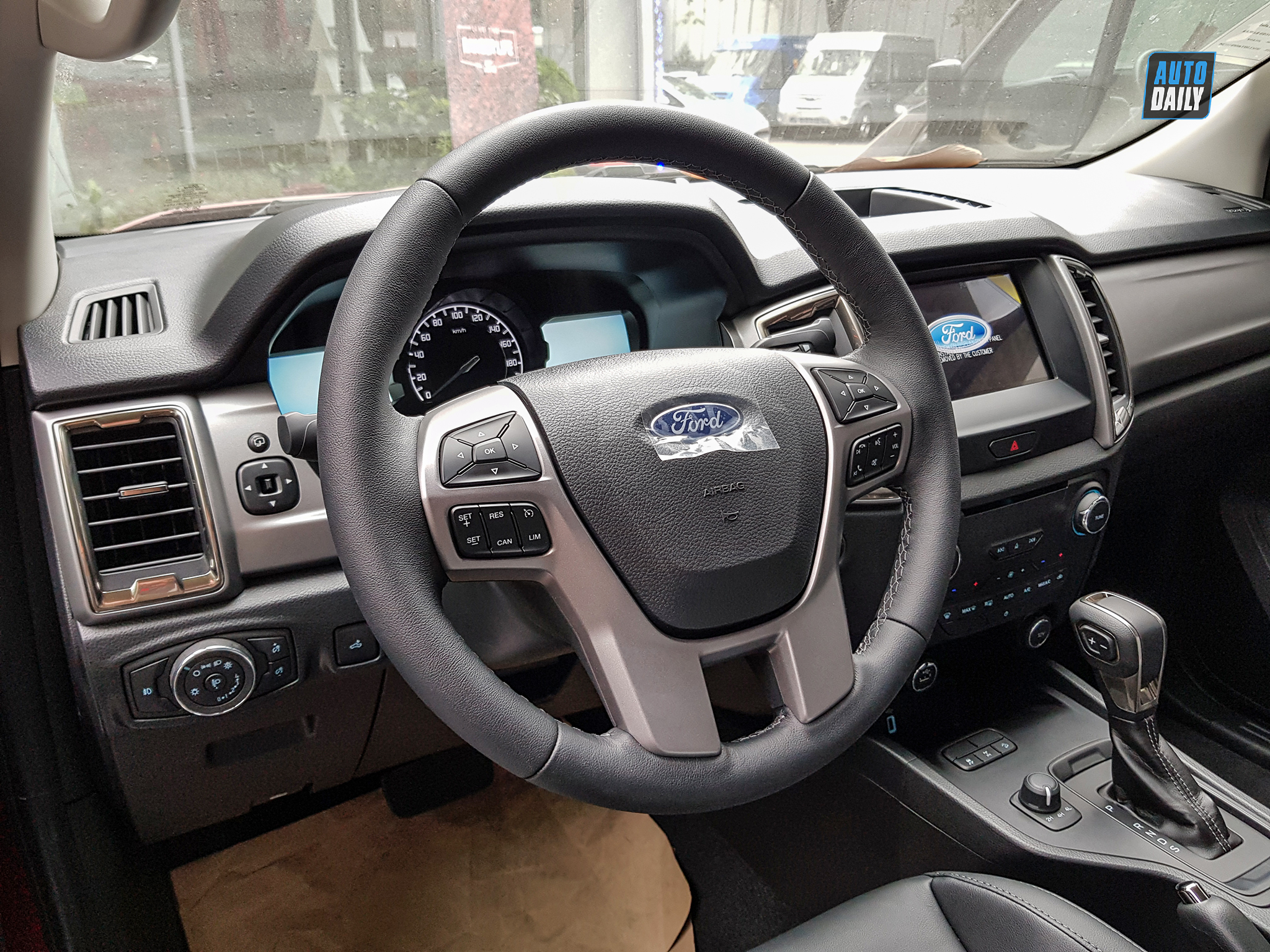 Ford Ranger 2021 về đại lý, giá từ 616 triệu đồng ford-ranger-7.jpg