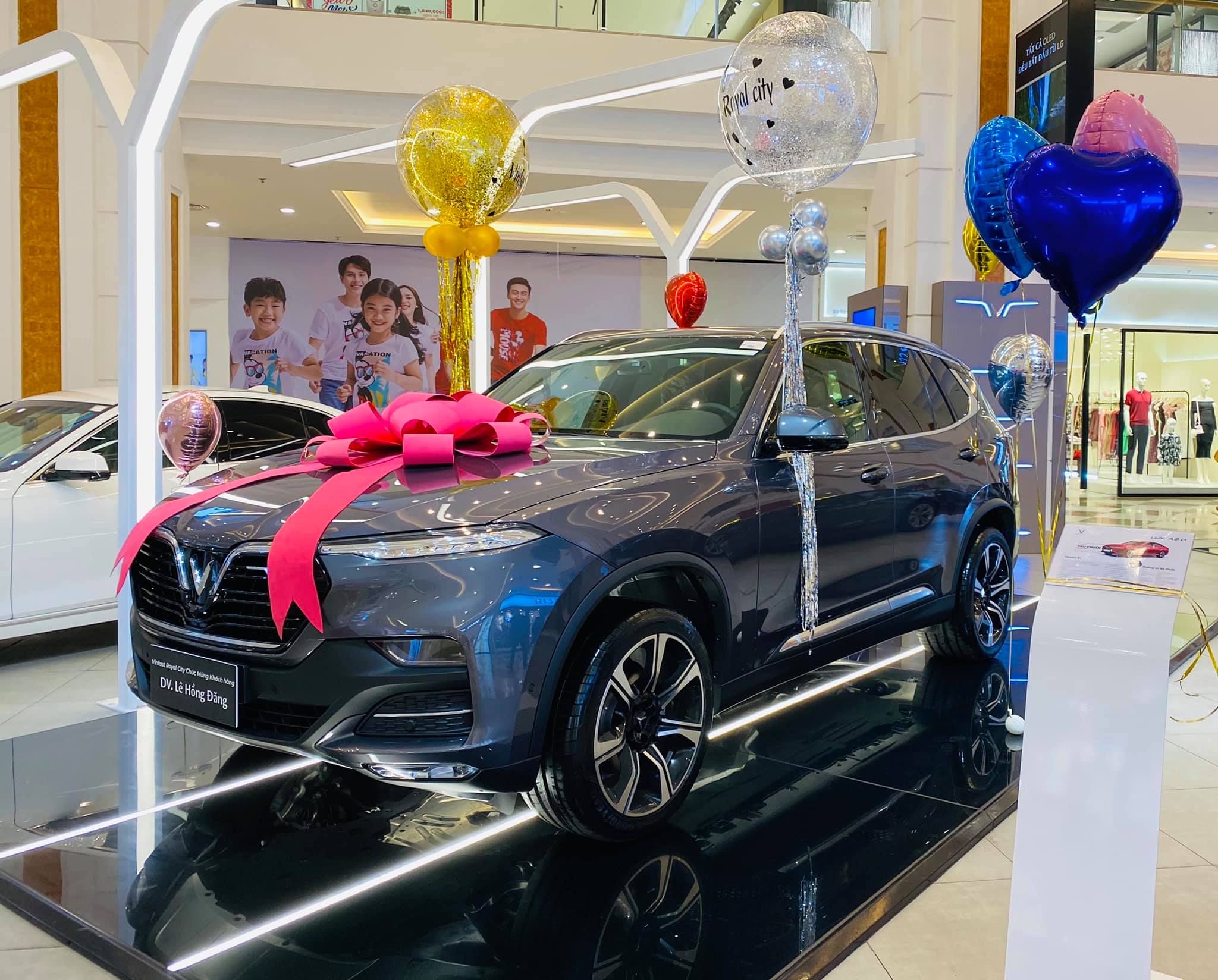 Diễn viên Hồng Đăng tậu VinFast Lux SA2.0 vinfast-2.jpg