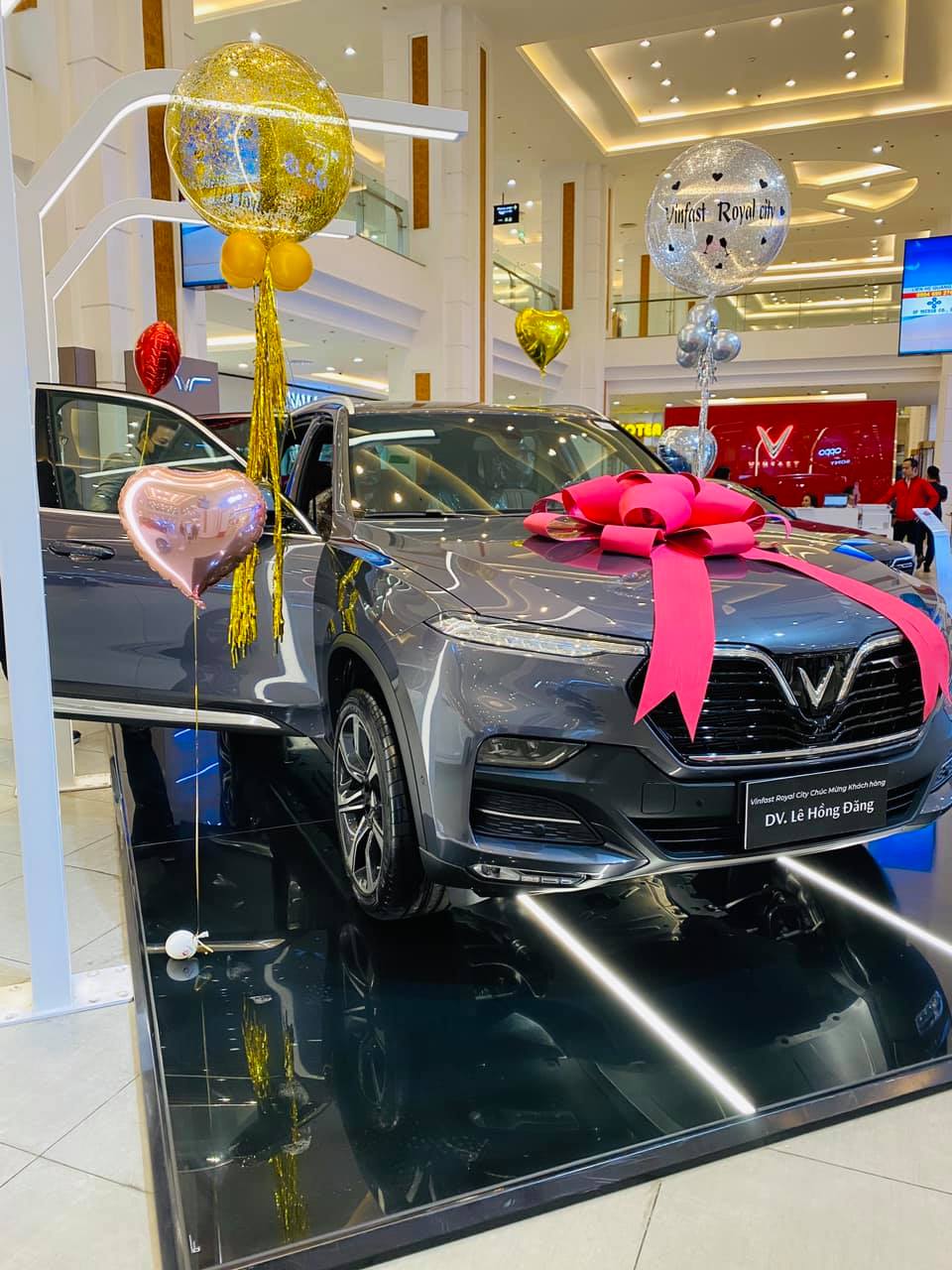 Diễn viên Hồng Đăng tậu VinFast Lux SA2.0 vinfast-4.jpg