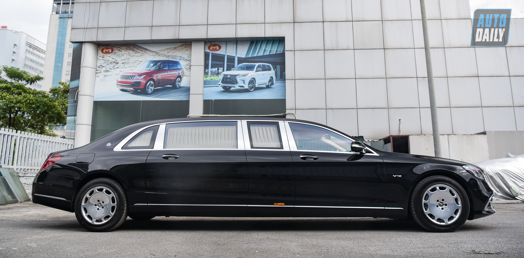 Ảnh chi tiết Mercedes-Maybach S650 Pullman 2020 đầu tiên tại Việt Nam dsc-0770.jpg