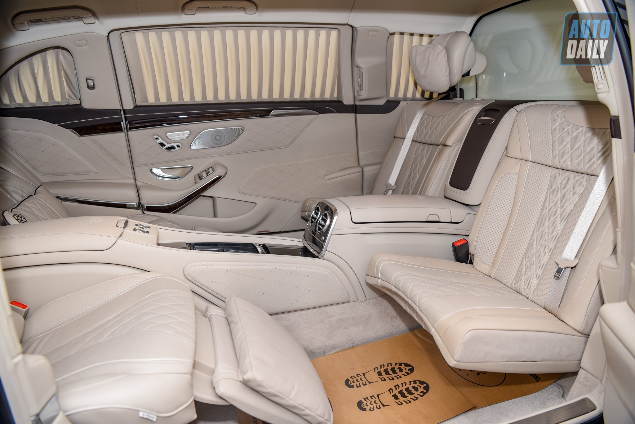Ảnh chi tiết Mercedes-Maybach S650 Pullman 2020 đầu tiên tại Việt Nam dsc-0869.jpg