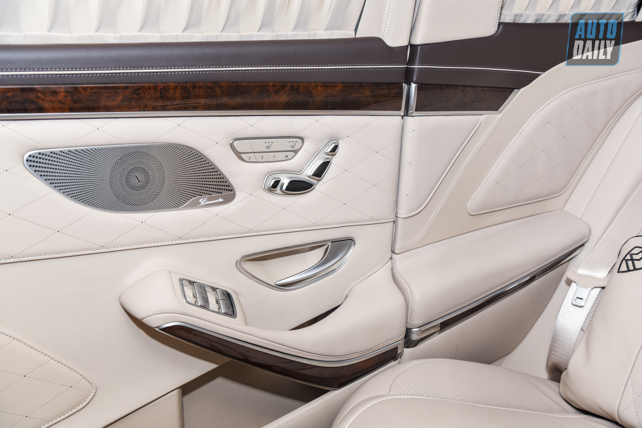 Ảnh chi tiết Mercedes-Maybach S650 Pullman 2020 đầu tiên tại Việt Nam dsc-0909.jpg