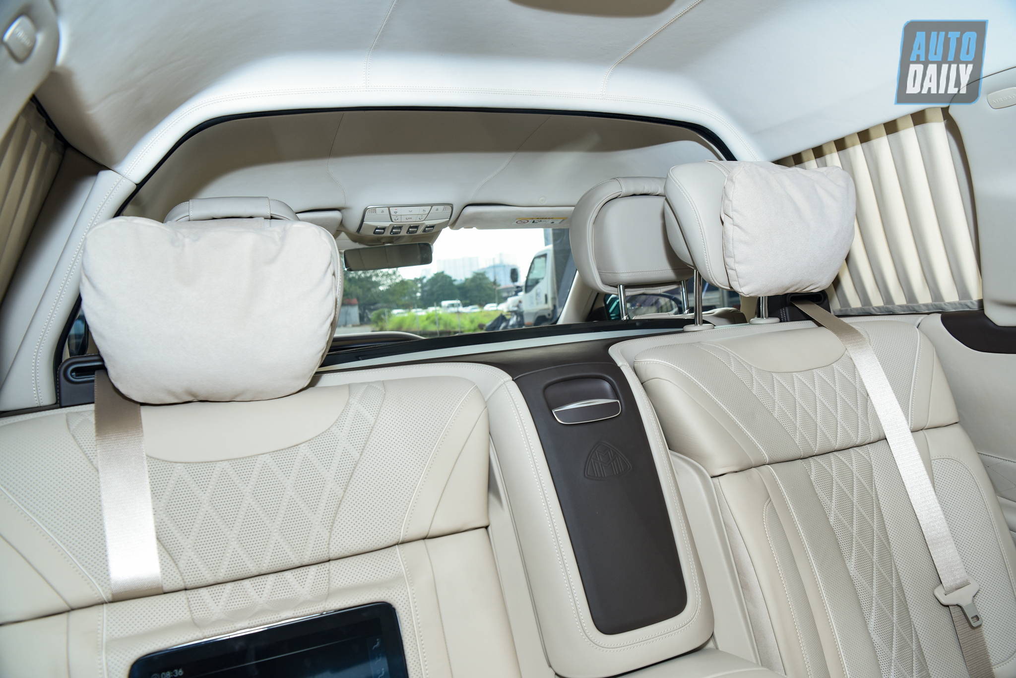 Ảnh chi tiết Mercedes-Maybach S650 Pullman 2020 đầu tiên tại Việt Nam dsc-0940.jpg