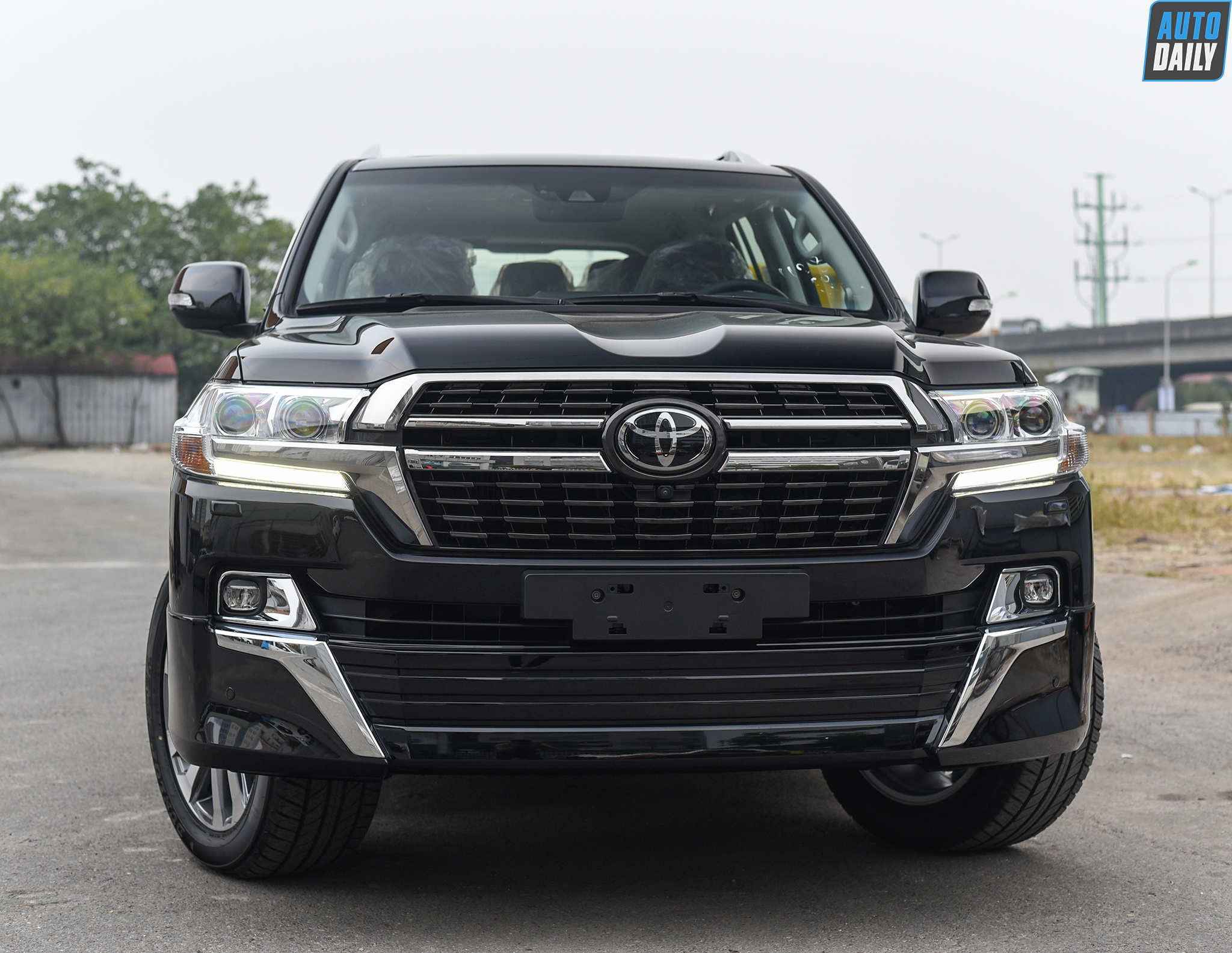 Ảnh chi tiết Toyota Land Cruiser VXS V8 5.7L 2021 tại Việt Nam dsc-2159-copy.jpg