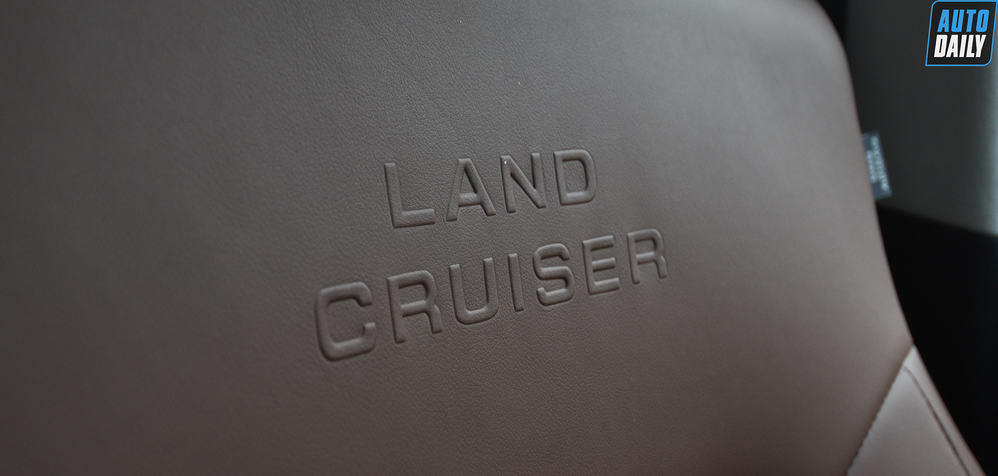 Ảnh chi tiết Toyota Land Cruiser VXS V8 5.7L 2021 tại Việt Nam dsc-2235-copy.jpg