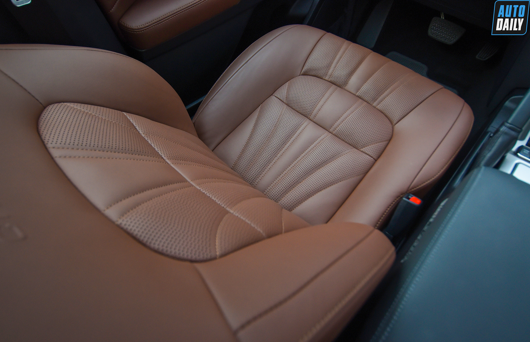 Ảnh chi tiết Toyota Land Cruiser VXS V8 5.7L 2021 tại Việt Nam dsc-2277-copy.jpg