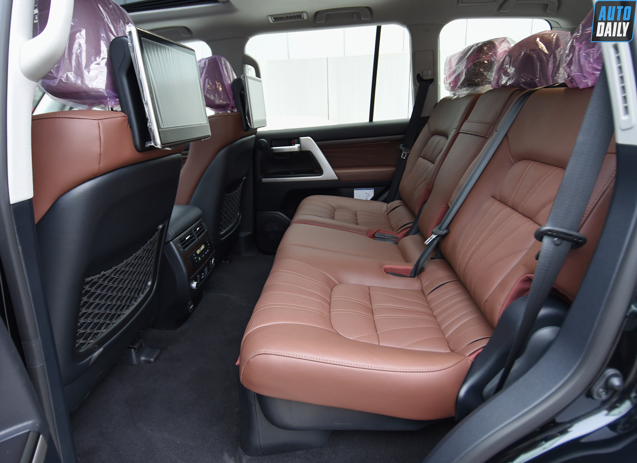 Ảnh chi tiết Toyota Land Cruiser VXS V8 5.7L 2021 tại Việt Nam dsc-2291-copy.jpg