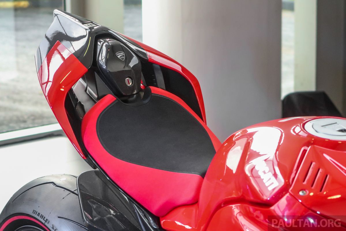 Ducati Superleggera V4 2020 duy nhất tại ĐNÁ có giá bán gần 219.000 USD Ducati-Superleggera-V4-Malaysia-10-1200x800.jpg