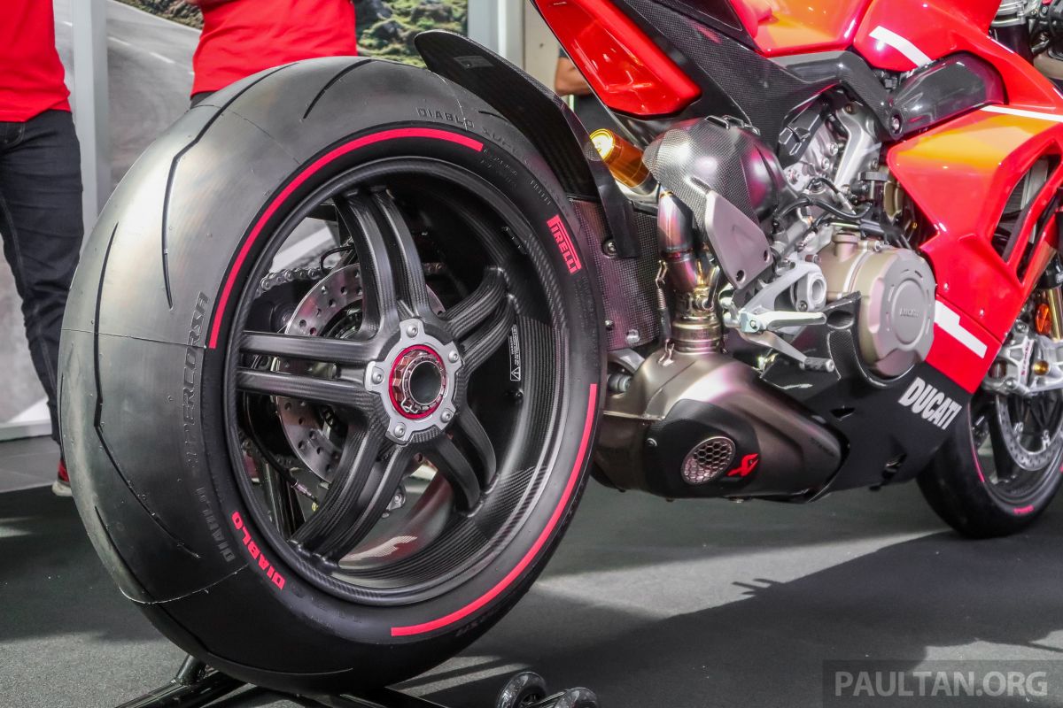 Ducati Superleggera V4 2020 duy nhất tại ĐNÁ có giá bán gần 219.000 USD Ducati-Superleggera-V4-Malaysia-12-1200x800.jpg