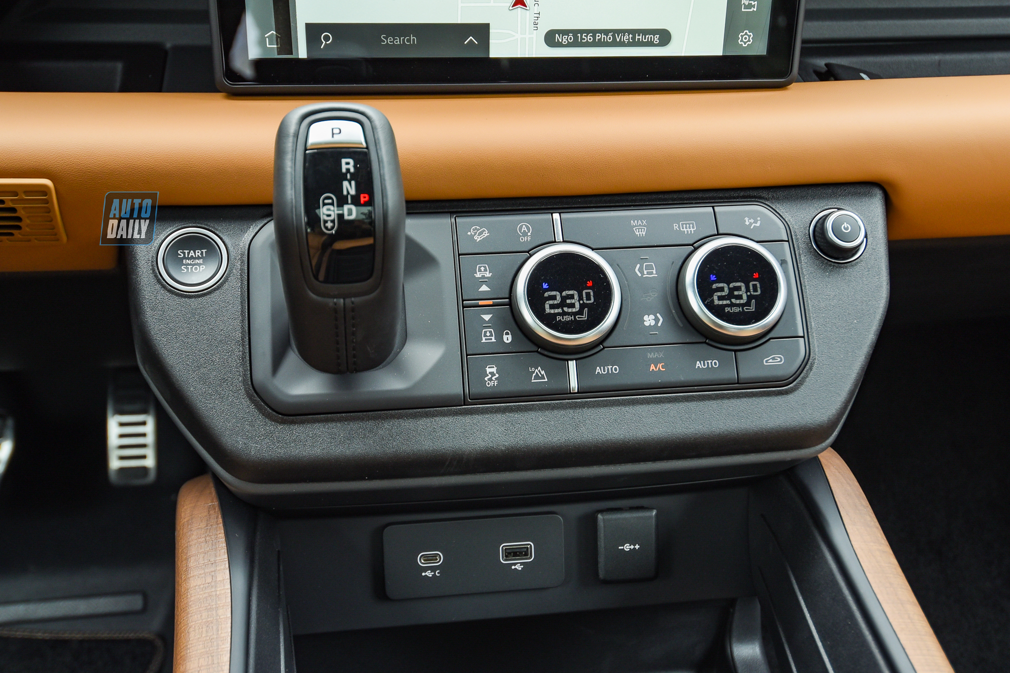 Ảnh chi tiết Land Rover Defender 110 X giá từ 6,31 tỷ tại Việt Nam 13.jpg