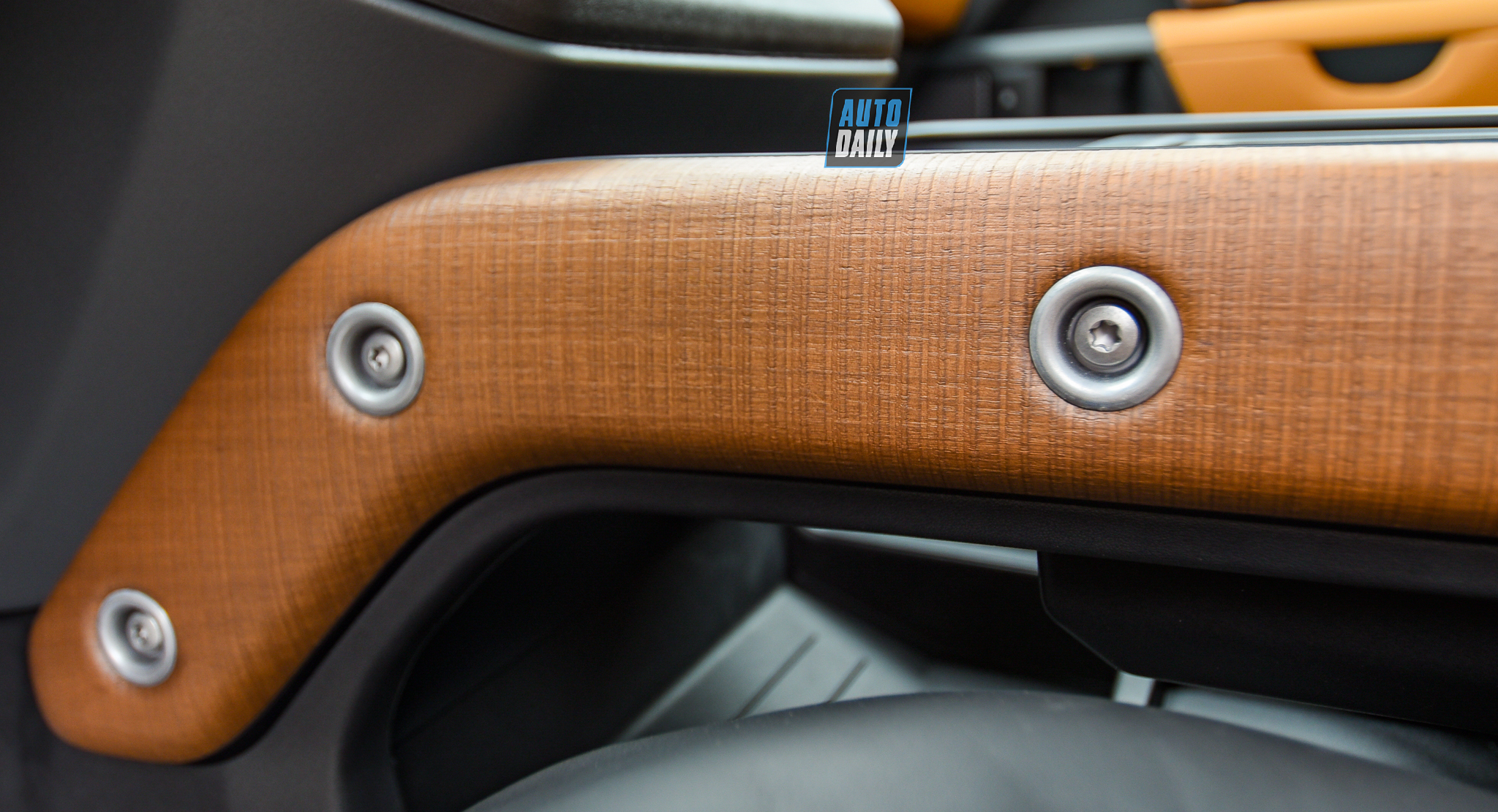 Ảnh chi tiết Land Rover Defender 110 X giá từ 6,31 tỷ tại Việt Nam 19.jpg