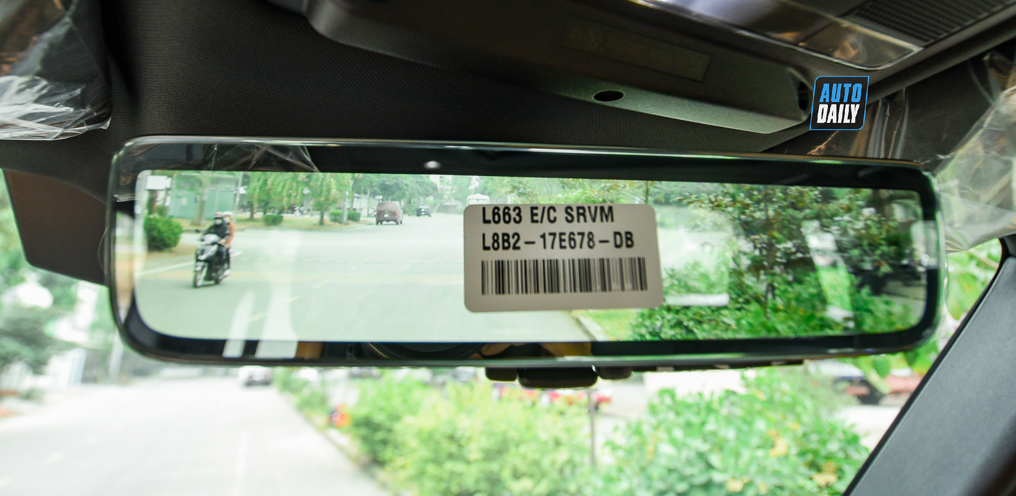 Ảnh chi tiết Land Rover Defender 110 X giá từ 6,31 tỷ tại Việt Nam 2.jpg