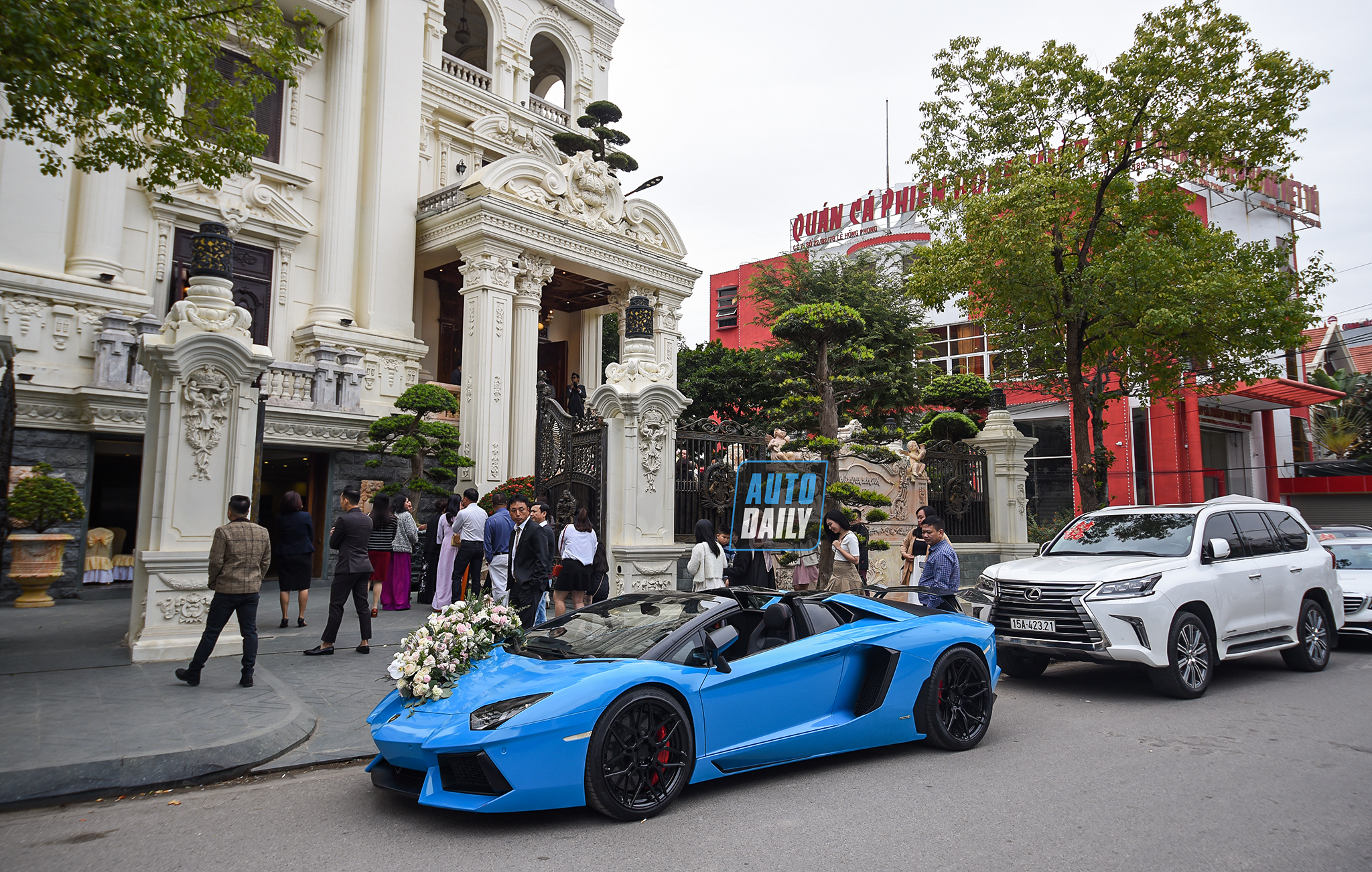 Siêu xe Lamborghini Aventador mui trần làm xe hoa tại Hải Phòng 11.jpg
