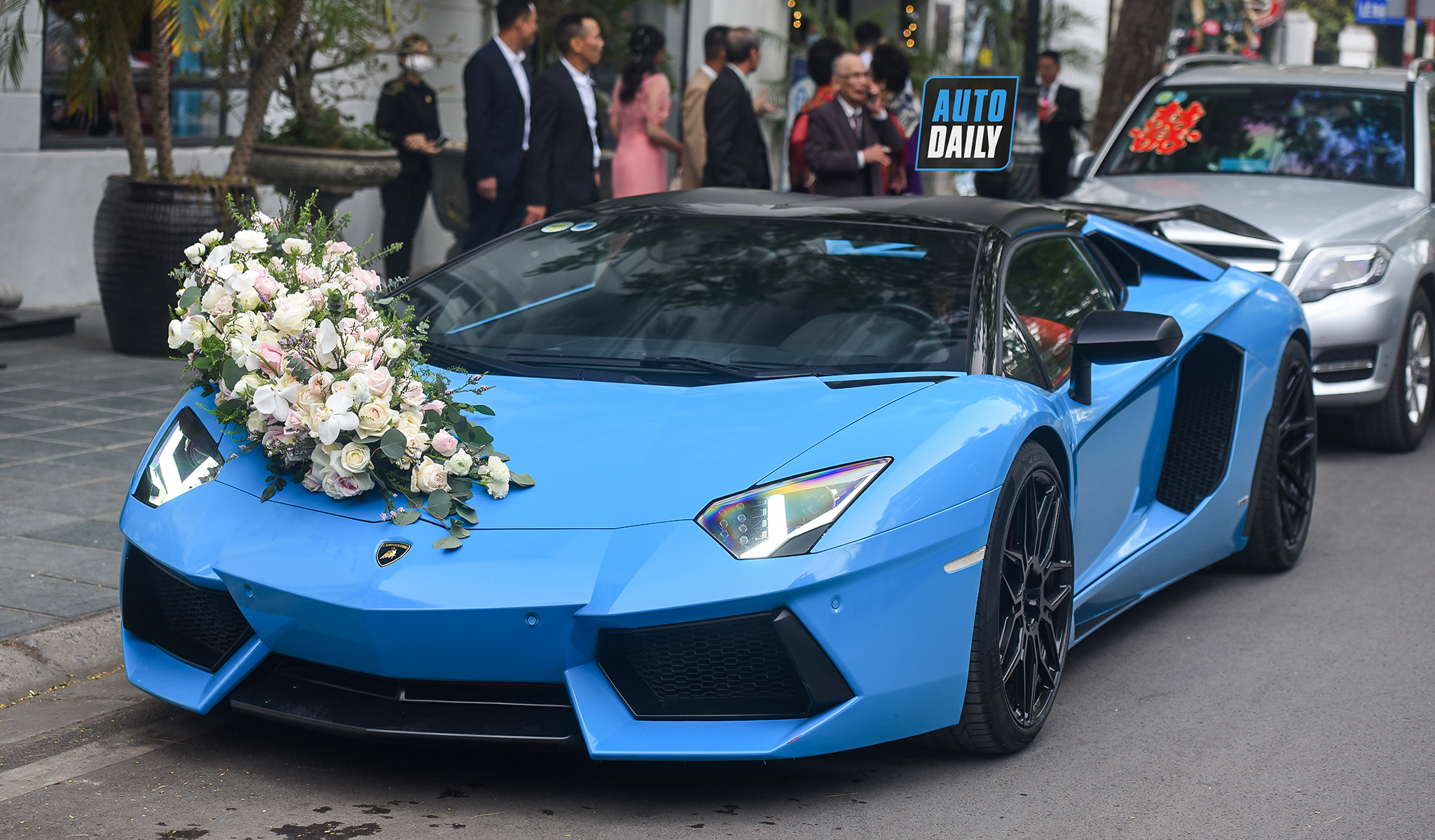 Siêu xe Lamborghini Aventador mui trần làm xe hoa tại Hải Phòng 52.jpg