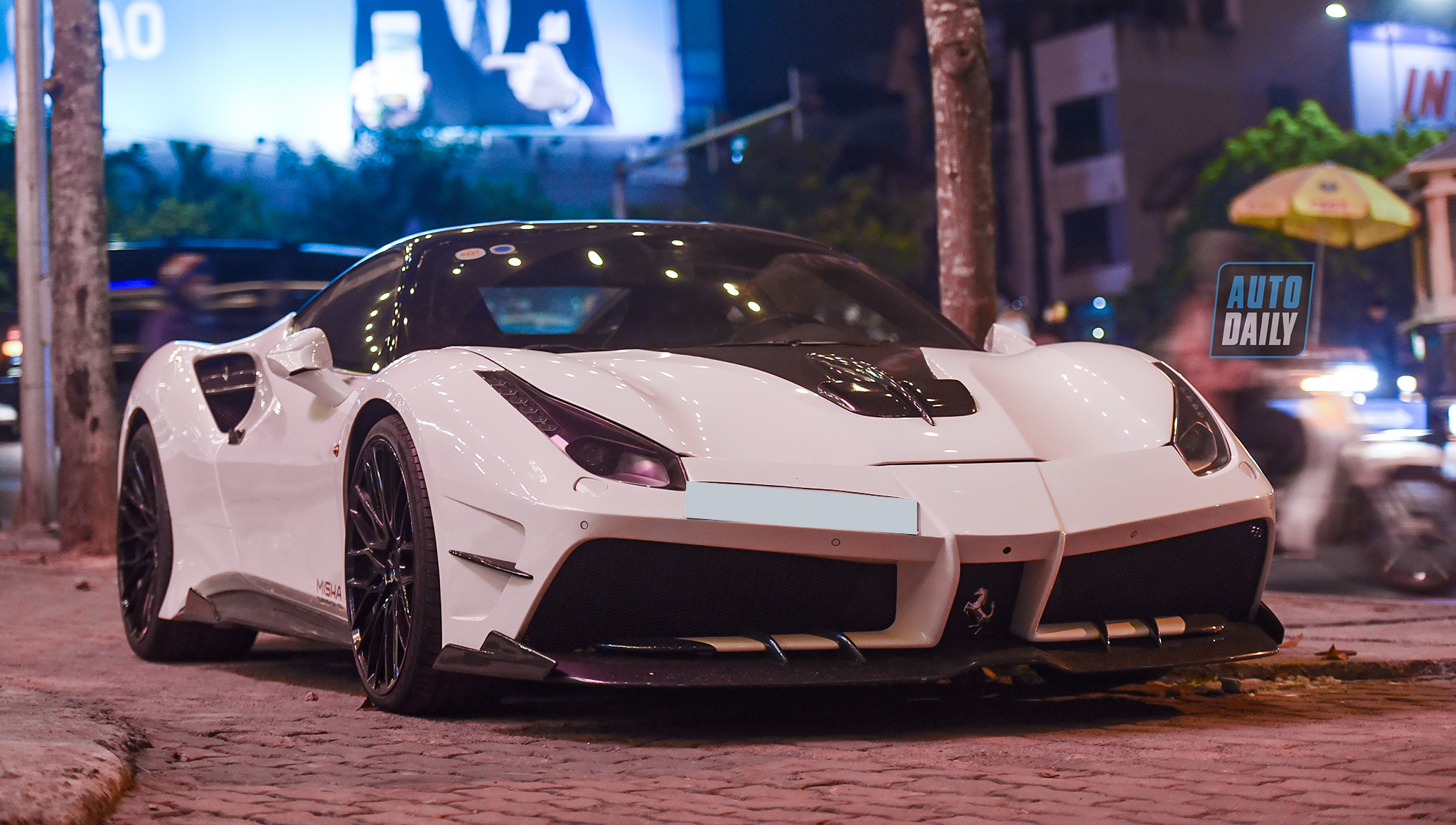 Siêu xe Ferrari 488 GTB độ Misha độc nhất Việt Nam xuất hiện tại Hà Nội dsc-6025-copy.jpg