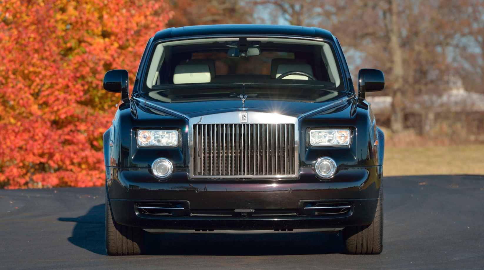 Rolls-Royce Phantom từng của Donald Trump sắp được bán đấu giá anh-chup-man-hinh-2021-01-07-luc-152540.png