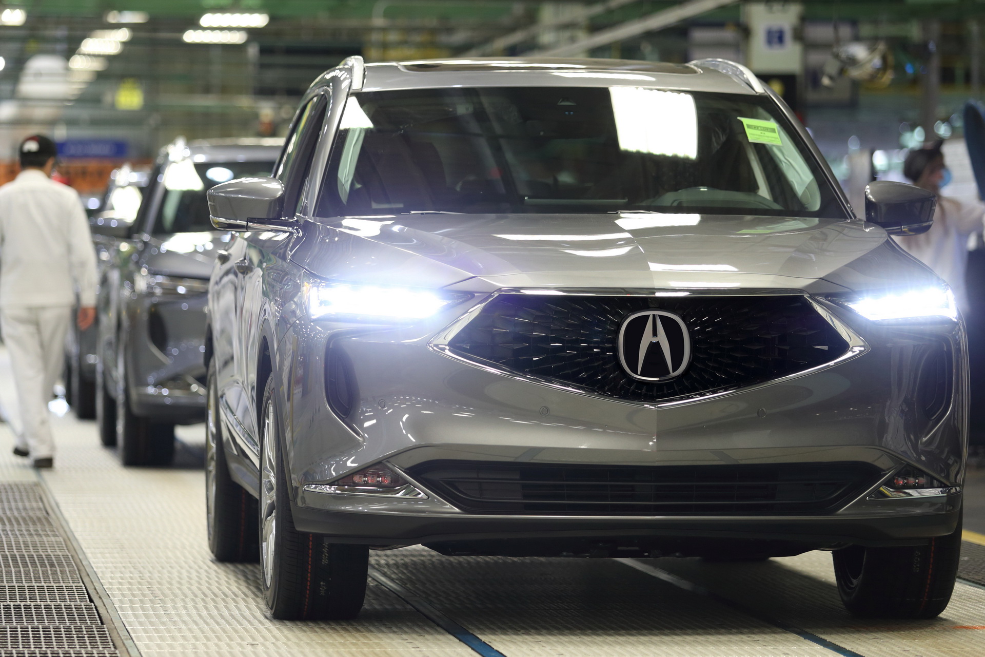 Acura MDX 2022 bắt đầu được sản xuất, giá tử 46.900 USD 2022-acura-mdx-production-ohio-1.jpg