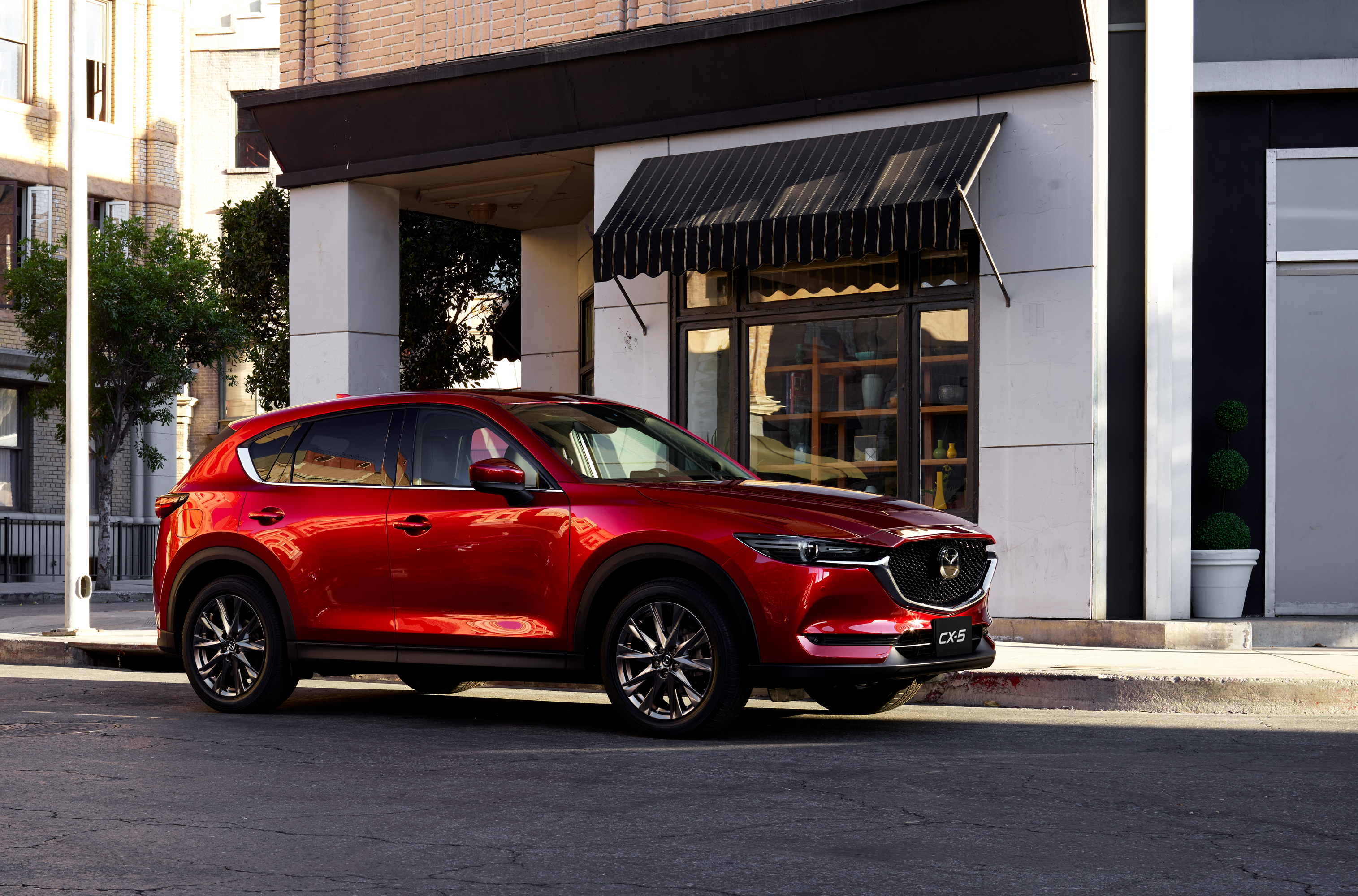 Cùng Mazda đón Tết về nhà với loạt ưu đãi hấp dẫn mazda-cx-5-dan-dau-phan-khuc-trong-nam-2020.jpg
