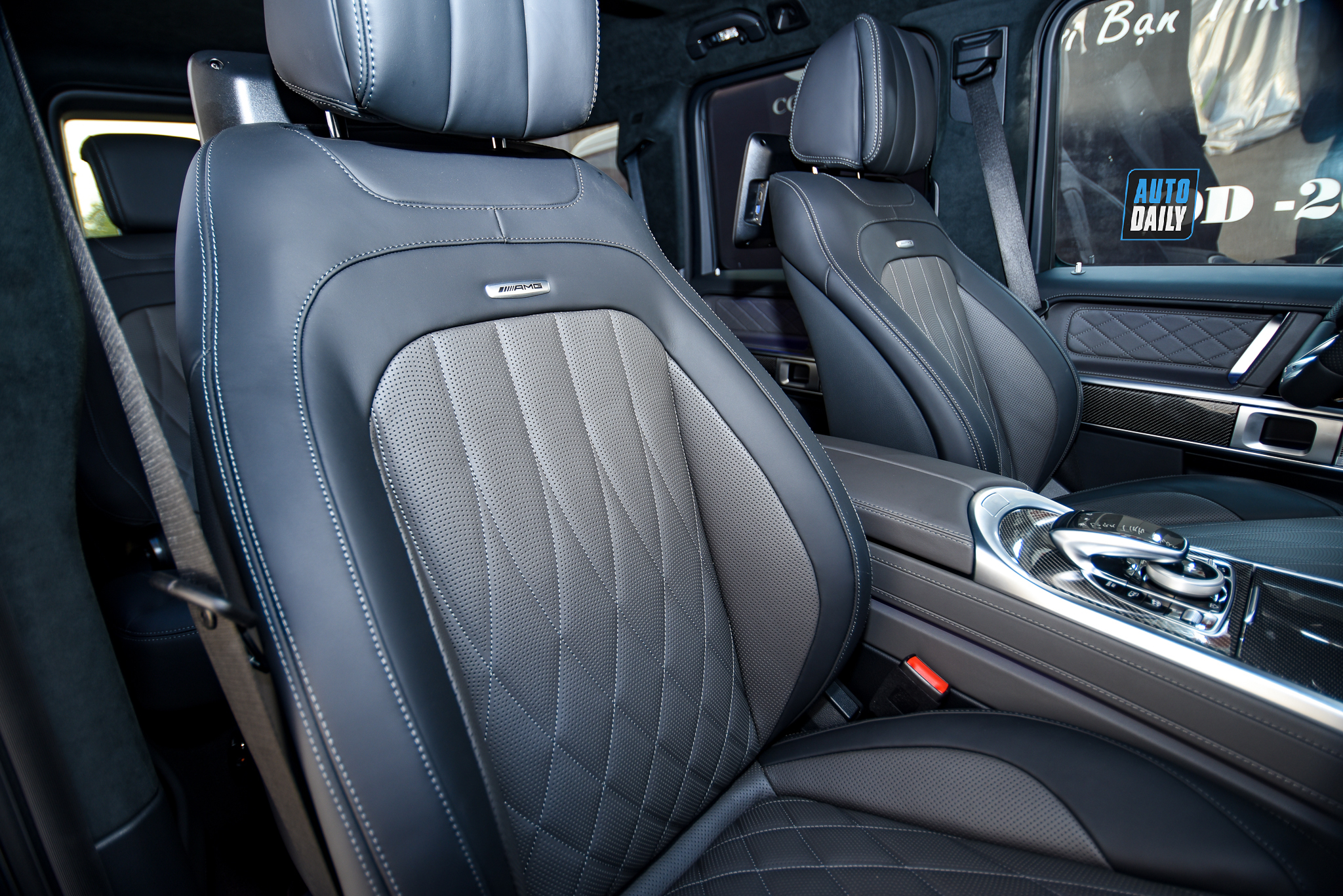 Ảnh chi tiết Mercedes-AMG G63 Stronger Than Time giá 12 tỷ đồng 11.jpg