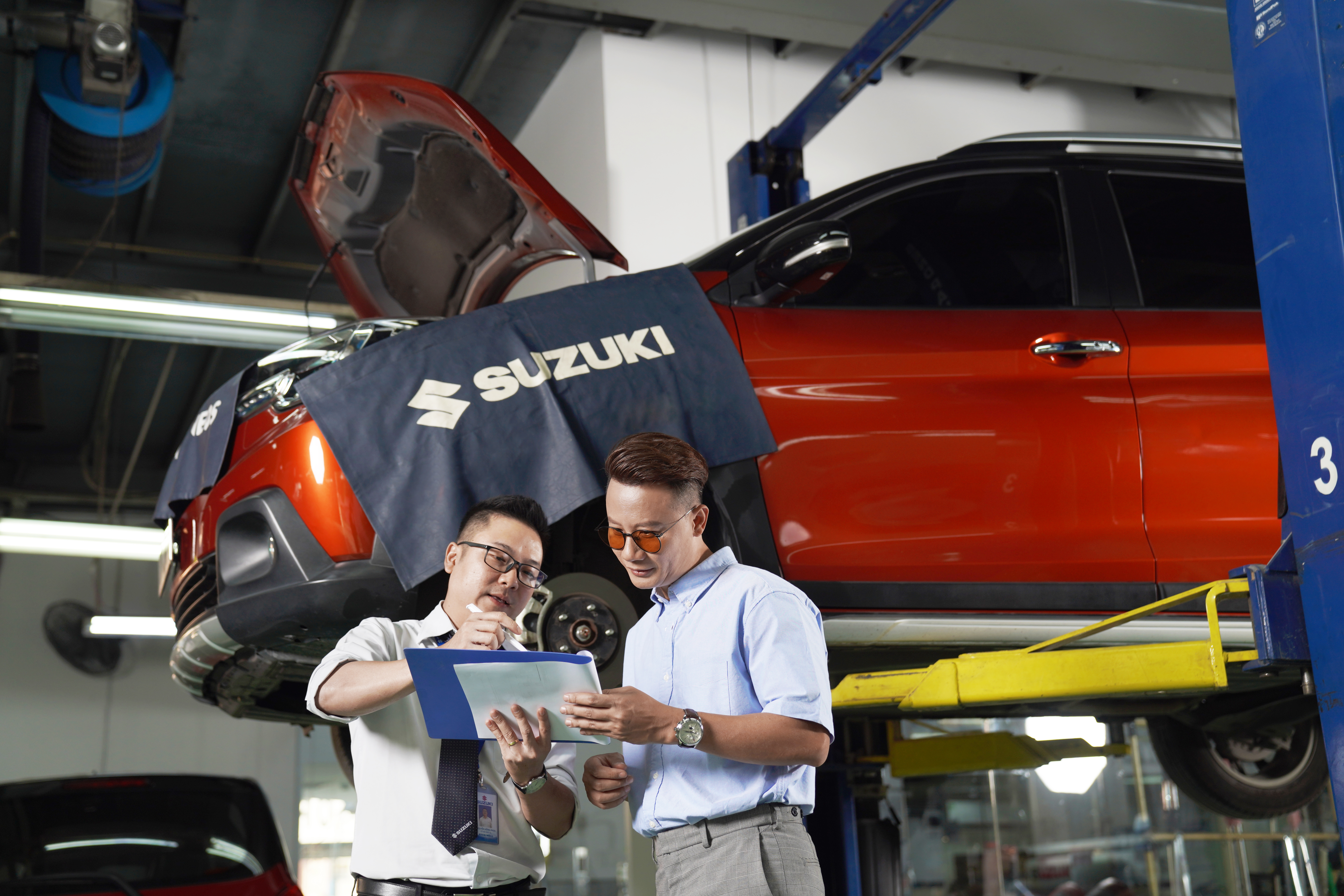 Lọt top 10 thương hiệu ô tô người Việt ưa chuộng nhất 2020, Suzuki ưu đãi lớn khách hàng 9-suzuki-chu-trong-cai-thien-dich-vu-hau-mai-dang-ke-mang-den-nhieu-loi-ich-thiet-thuc-cho-khach-hang.jpg