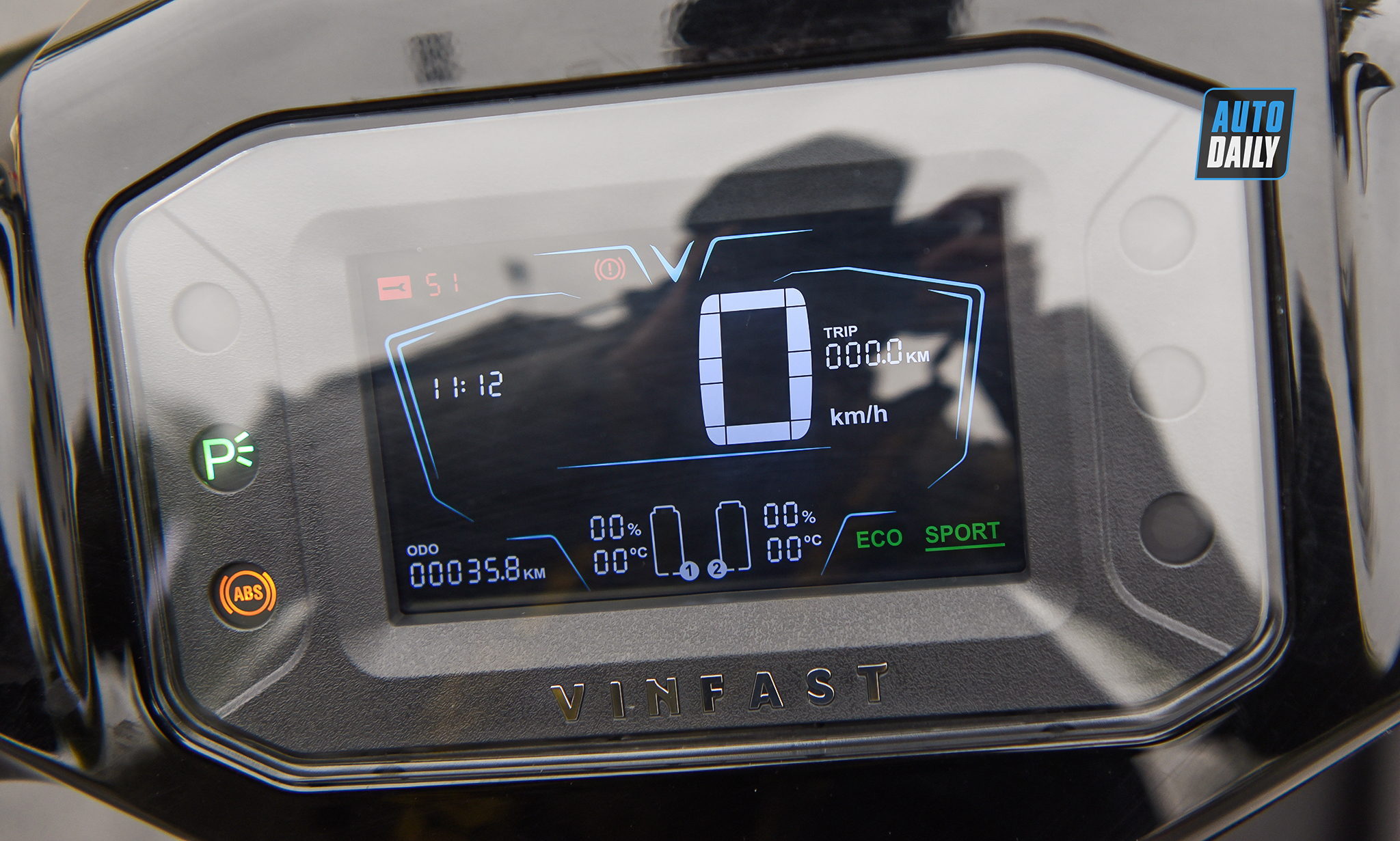 VinFast Theon 2021 bắt đầu được bàn giao đến tay khách hàng Chi tiết VinFast Theon - Xe máy điện cao cấp nhiều công nghệ tiên tiến dsc-8783-copy.jpg