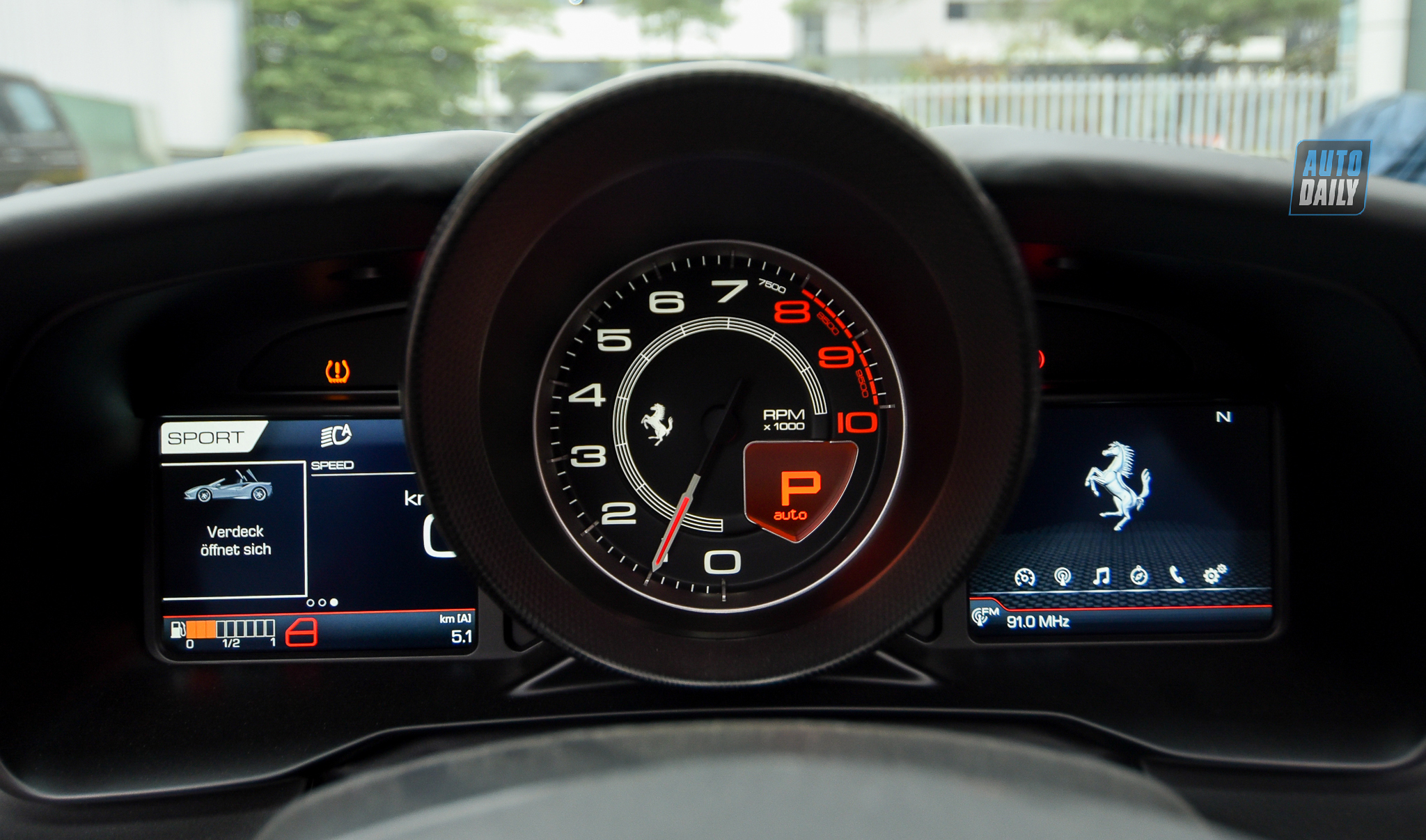 Ảnh chi tiết Ferrari F8 Spider giá hơn 1 triệu USD tại Việt Nam 18.jpg