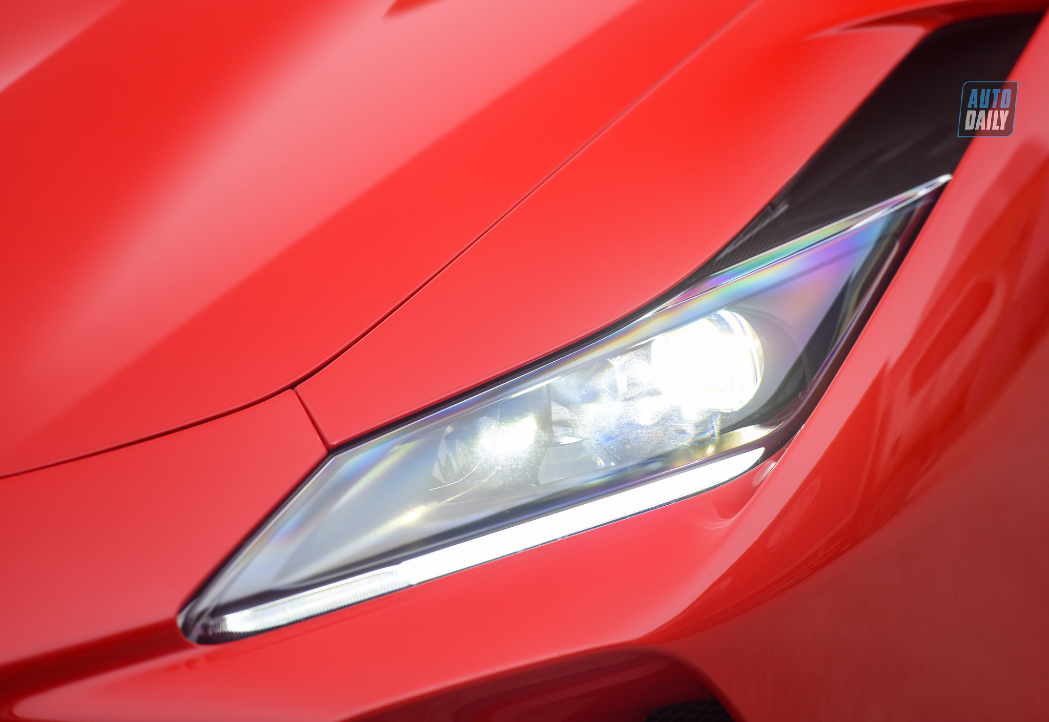 Ảnh chi tiết Ferrari F8 Spider giá hơn 1 triệu USD tại Việt Nam 2.jpg