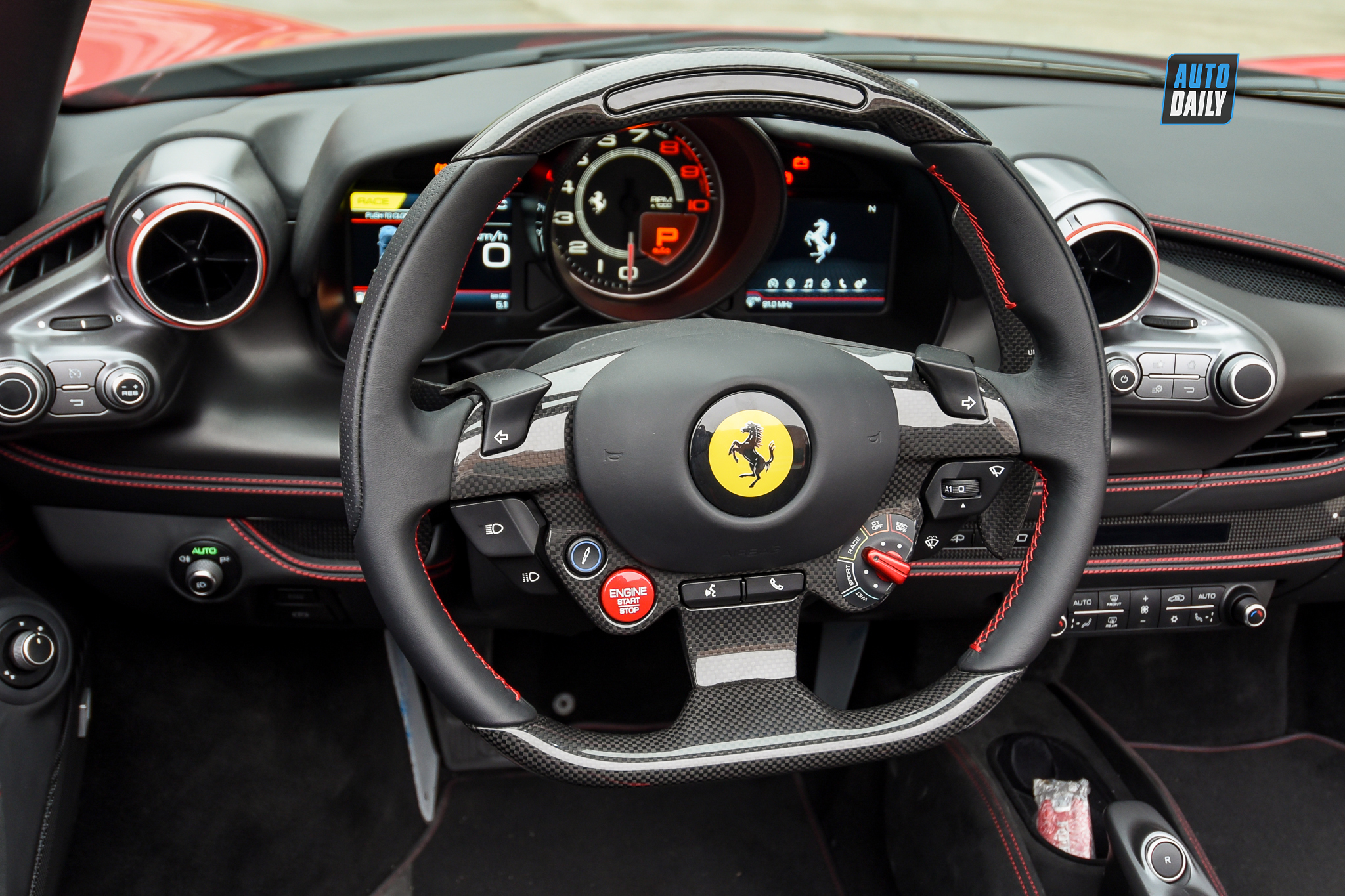 Ảnh chi tiết Ferrari F8 Spider giá hơn 1 triệu USD tại Việt Nam 27.jpg